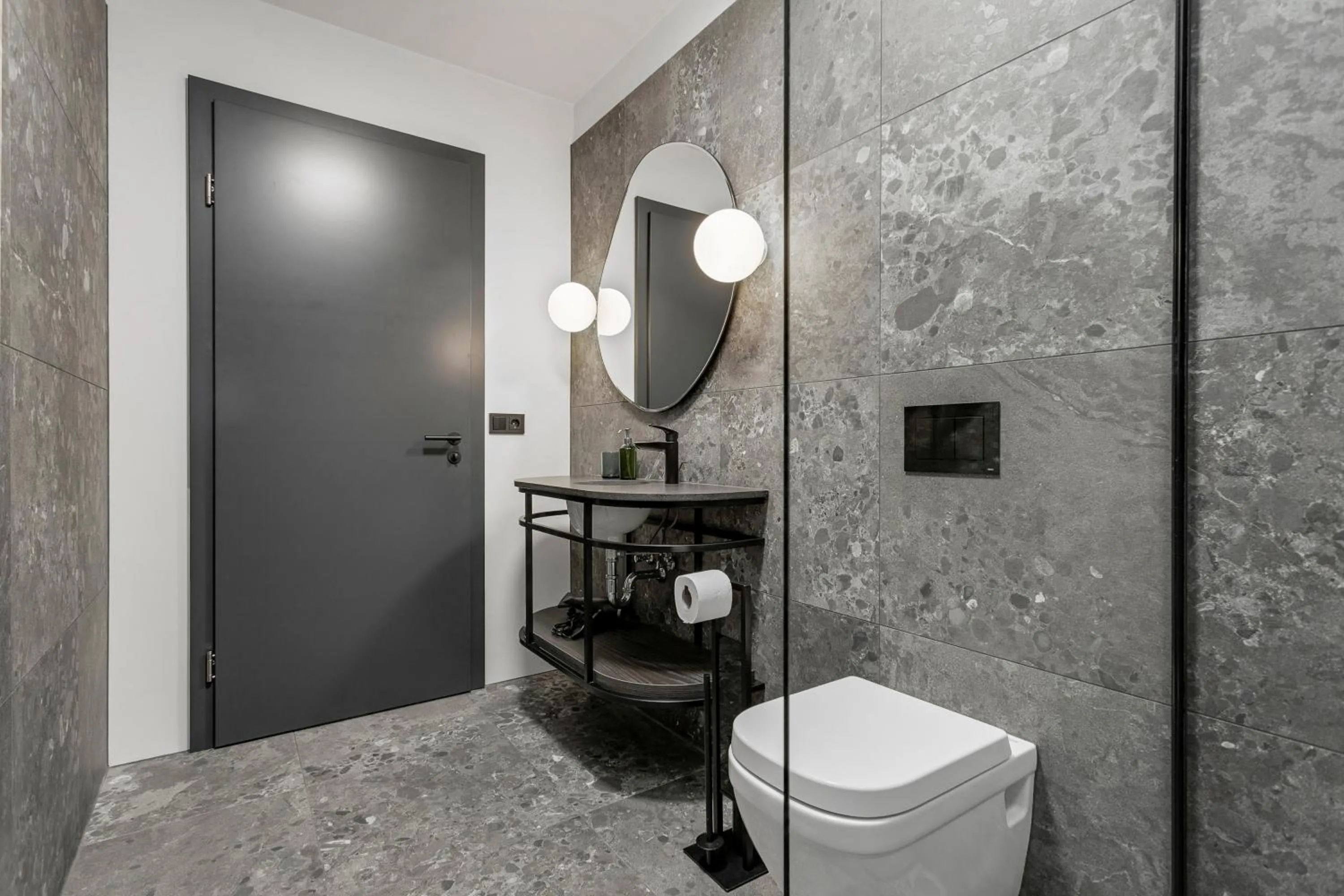 Strand Hotel Apartments
