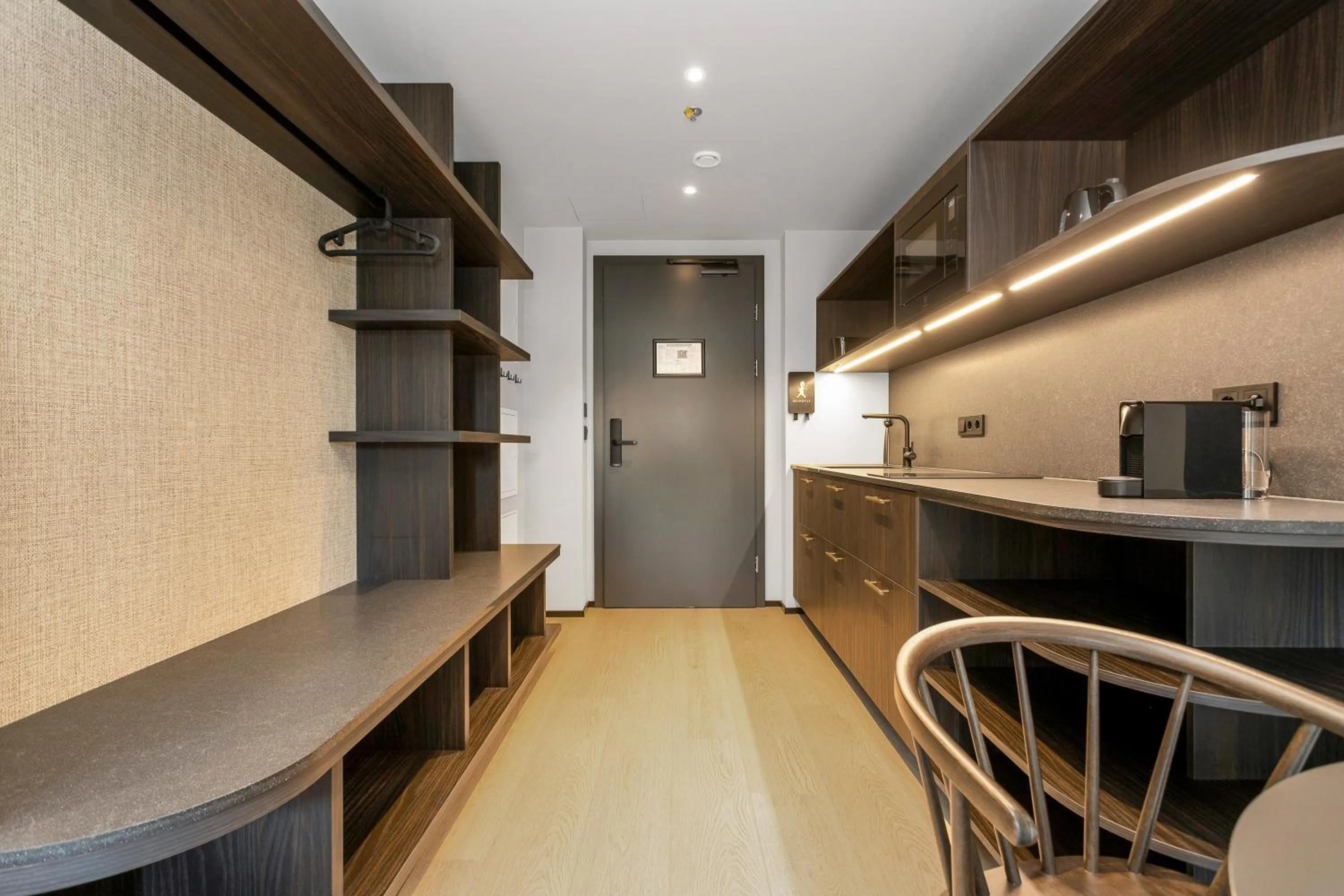 Strand Hotel Apartments