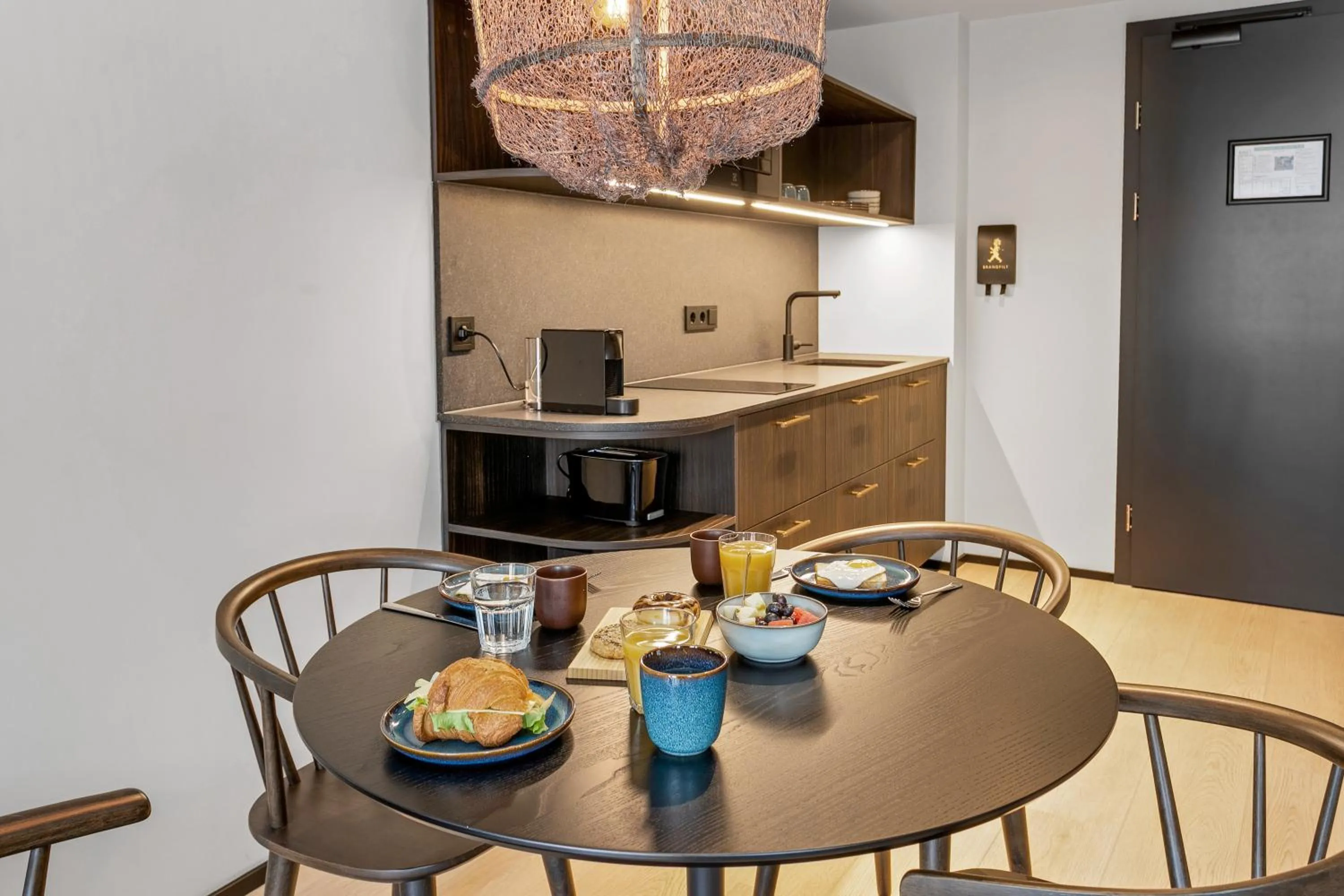 Strand Hotel Apartments