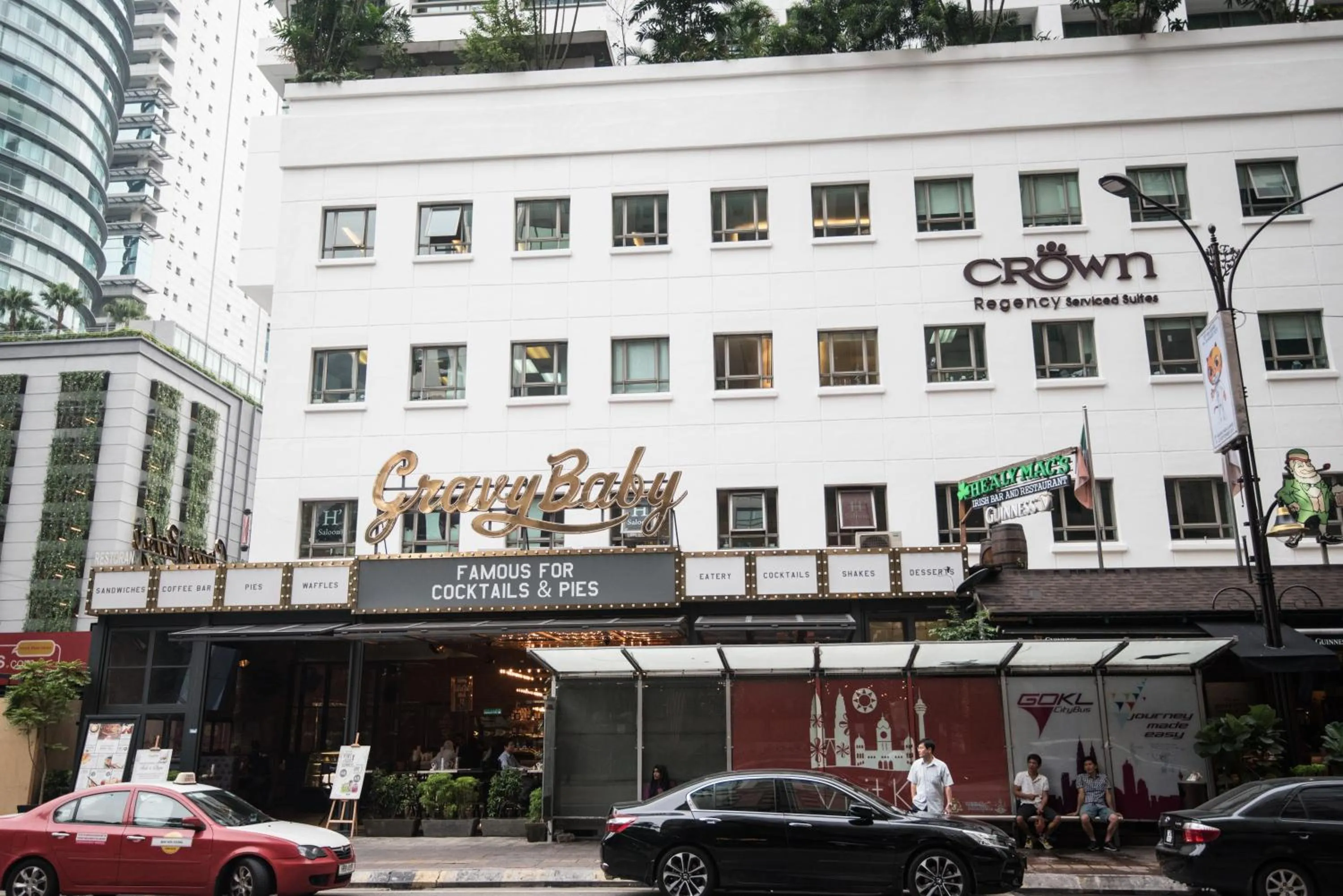 Restaurant/places to eat in Soho Suites @ KLCC by Luxury Suites Asia