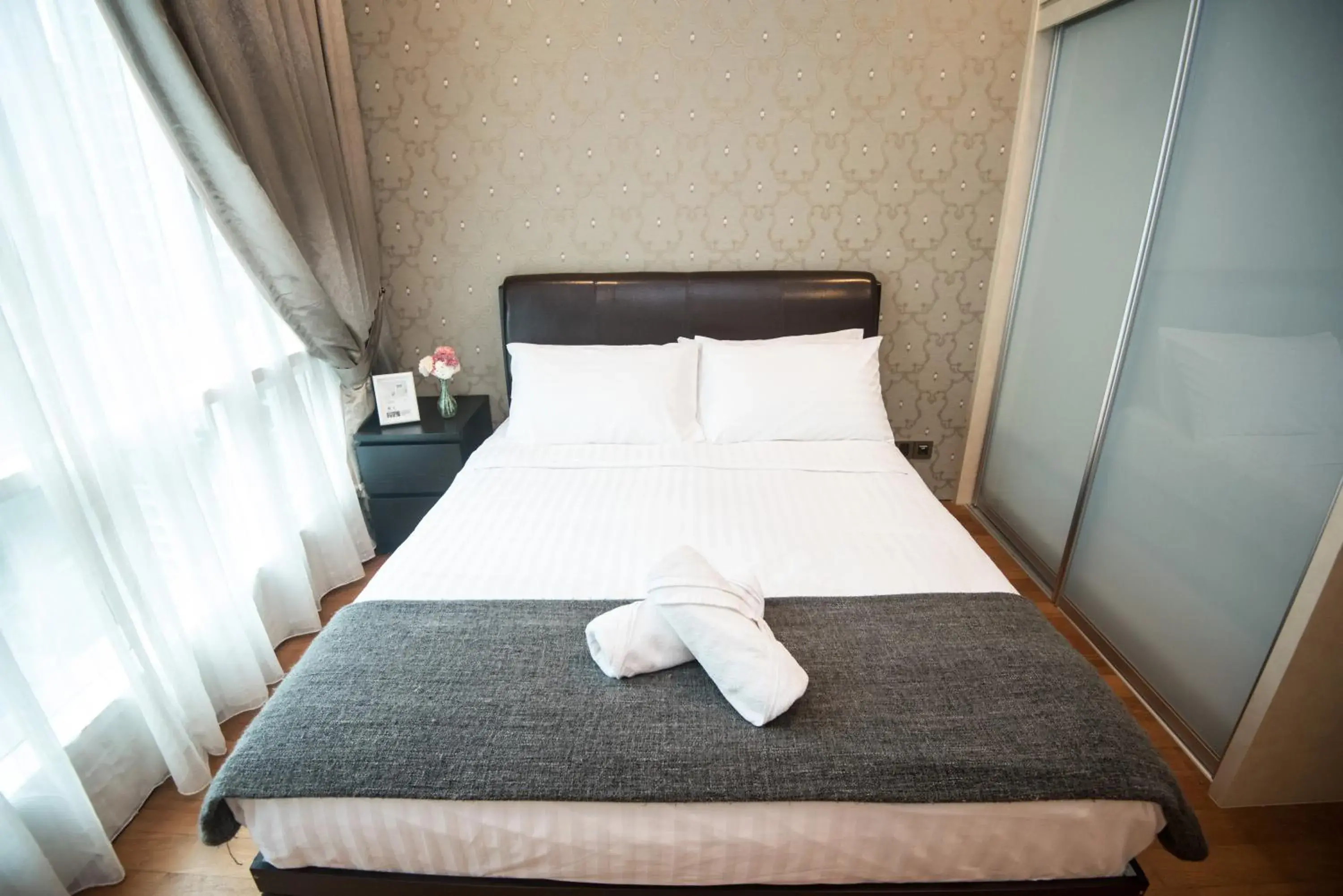 Deluxe Two-Bedroom Apartment in Soho Suites @ KLCC by Luxury Suites Asia Deluxe Two-Bedroom Apartment in Soho Suites @ KLCC by Luxury Suites Asia