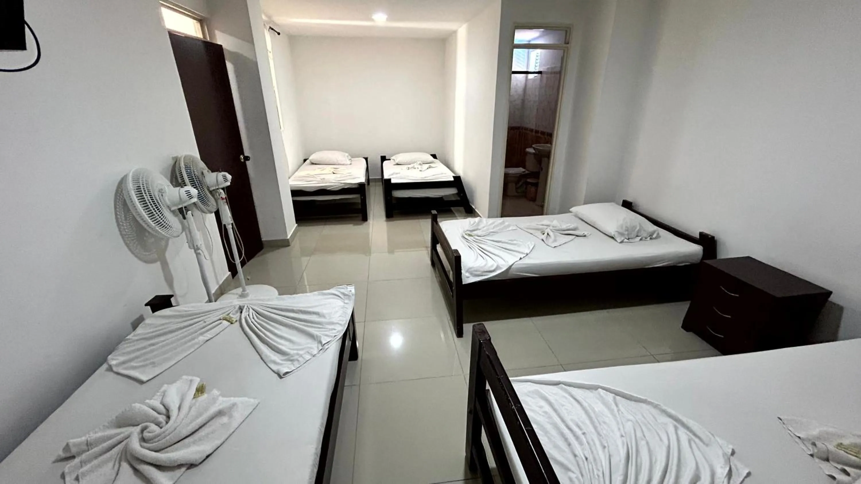 Photo of the whole room, Bed in Hotel Imperio