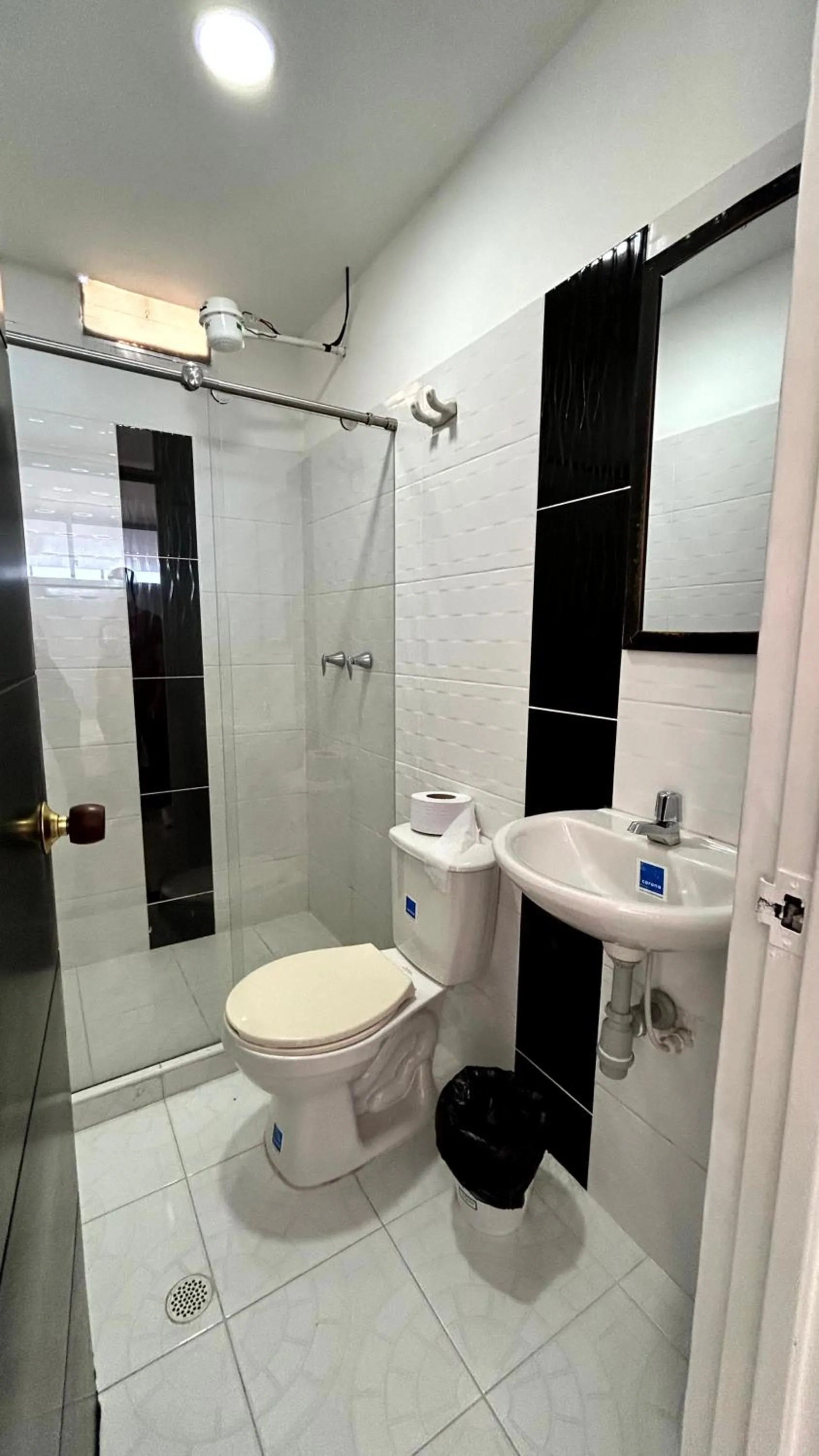 Bathroom in Hotel Imperio