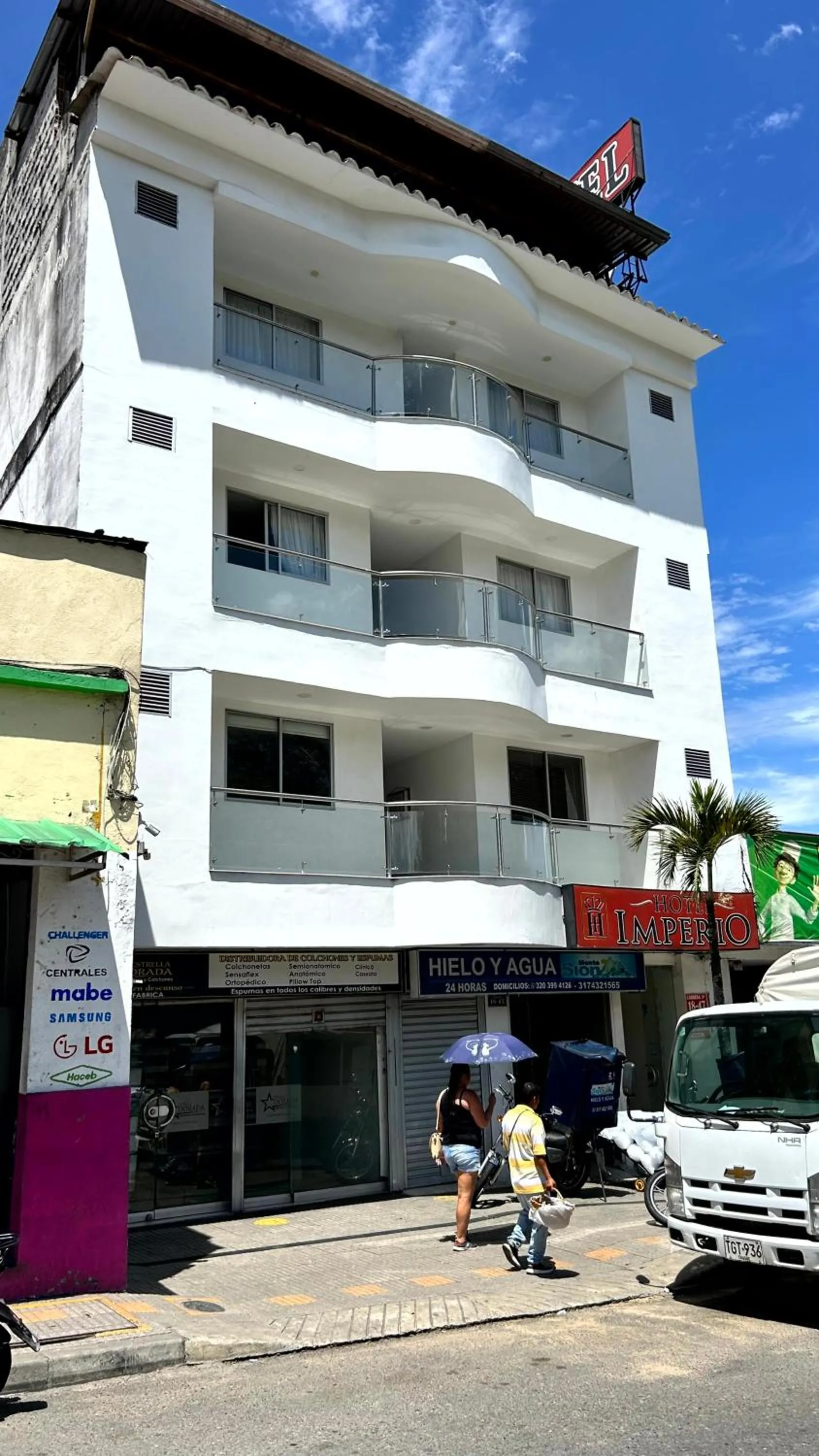 Property building in Hotel Imperio