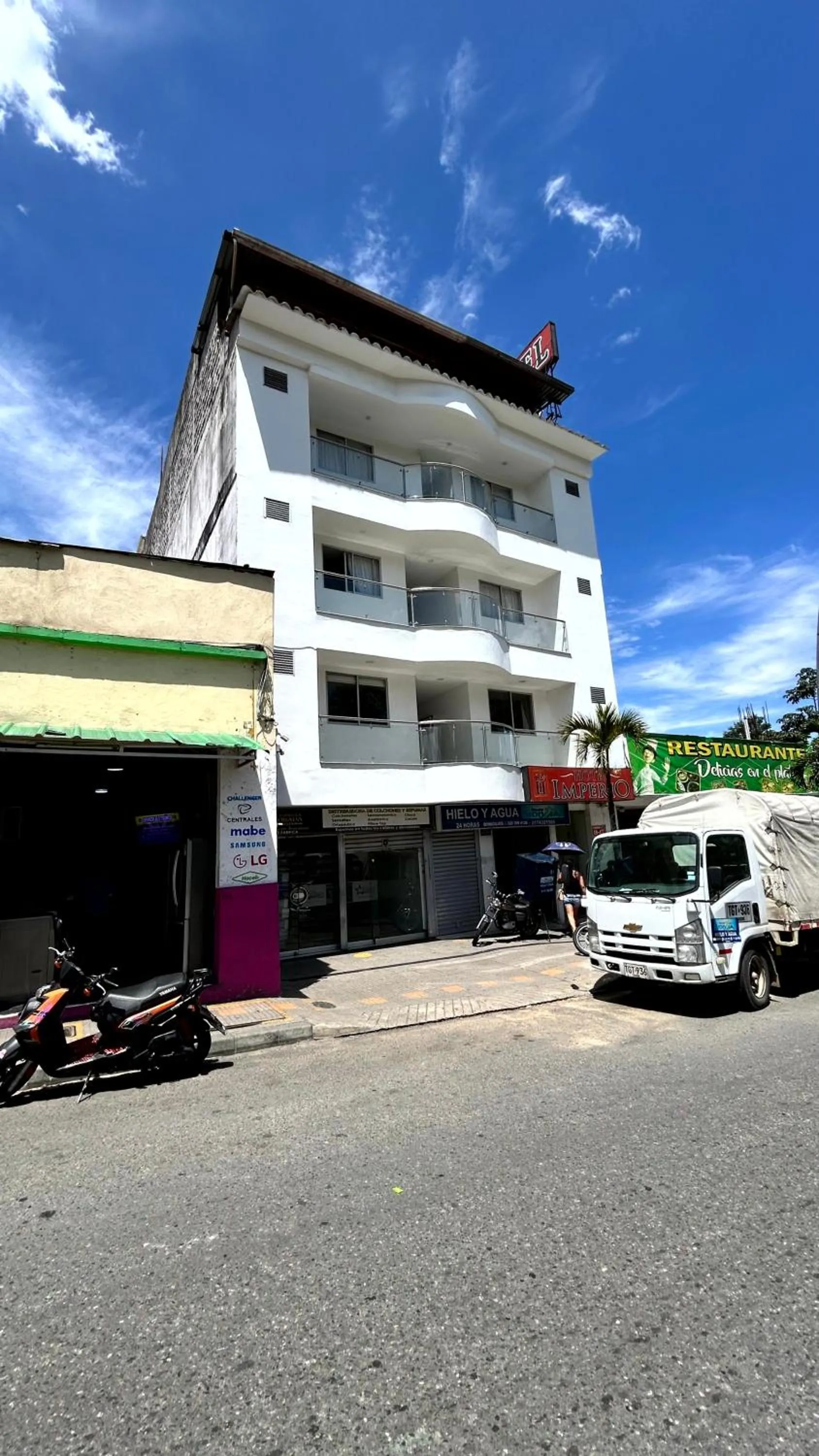 Property building in Hotel Imperio