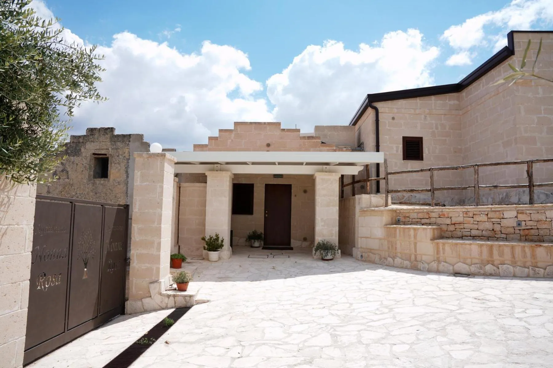 Property building in Agriturismo Nonna Rosa