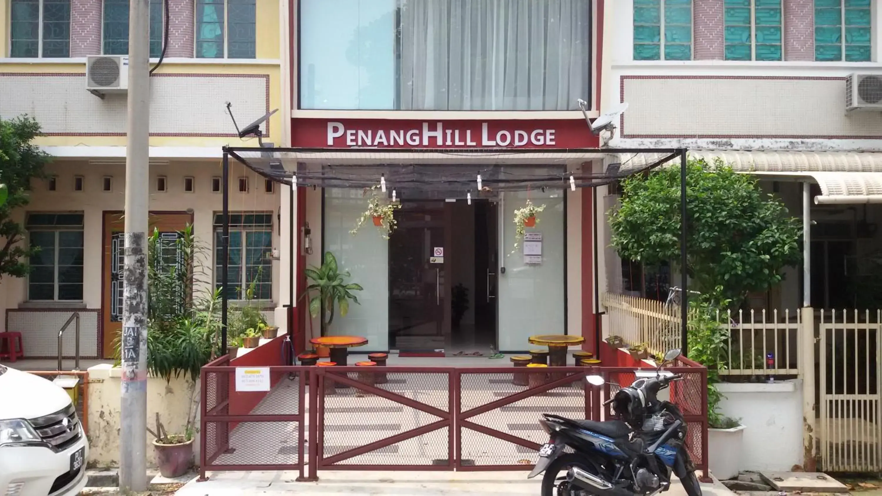 Facade/entrance in Penang Hill Lodge Facade/entrance in Penang Hill Lodge