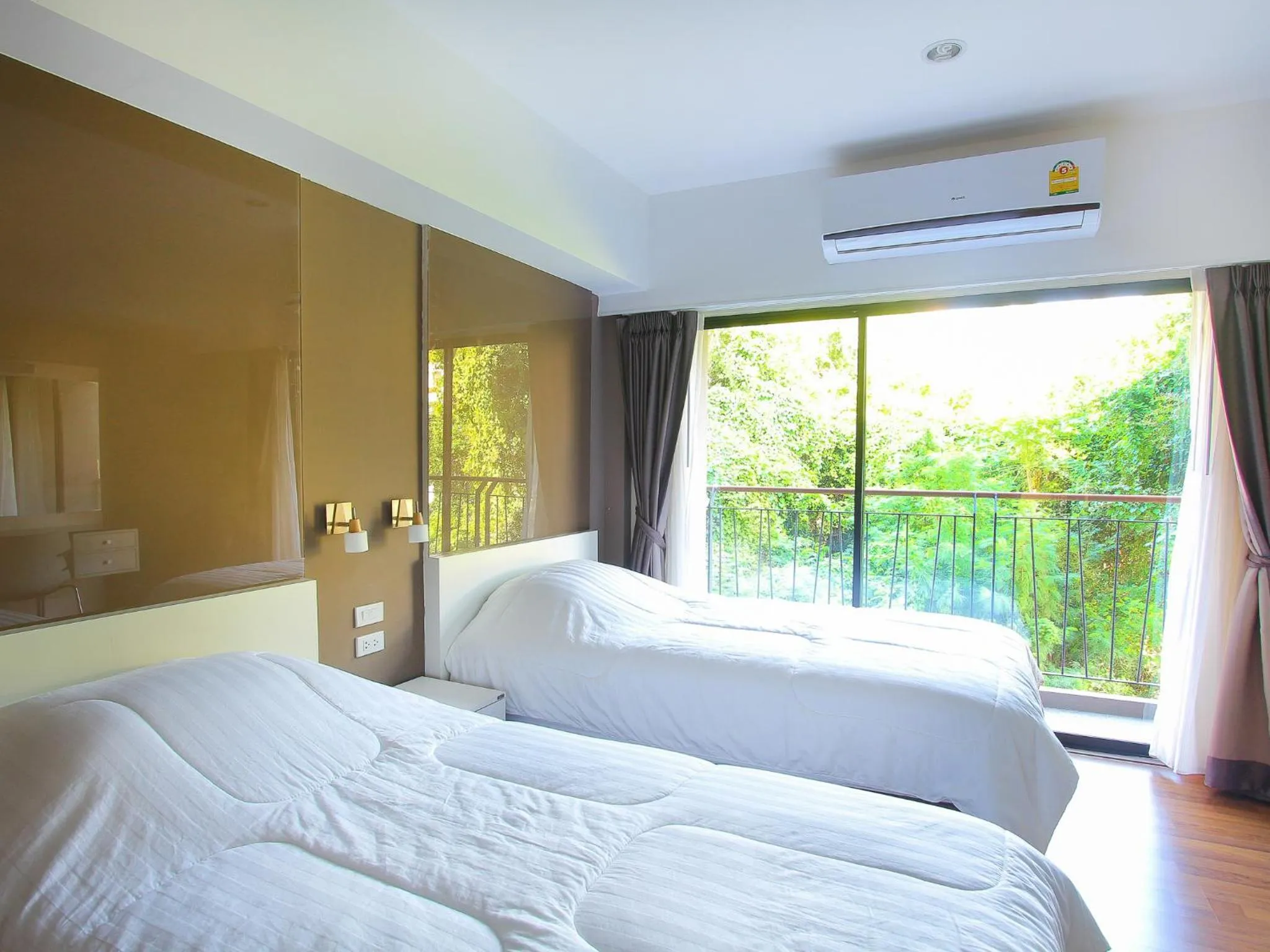 Day, Bed in Huahin City View