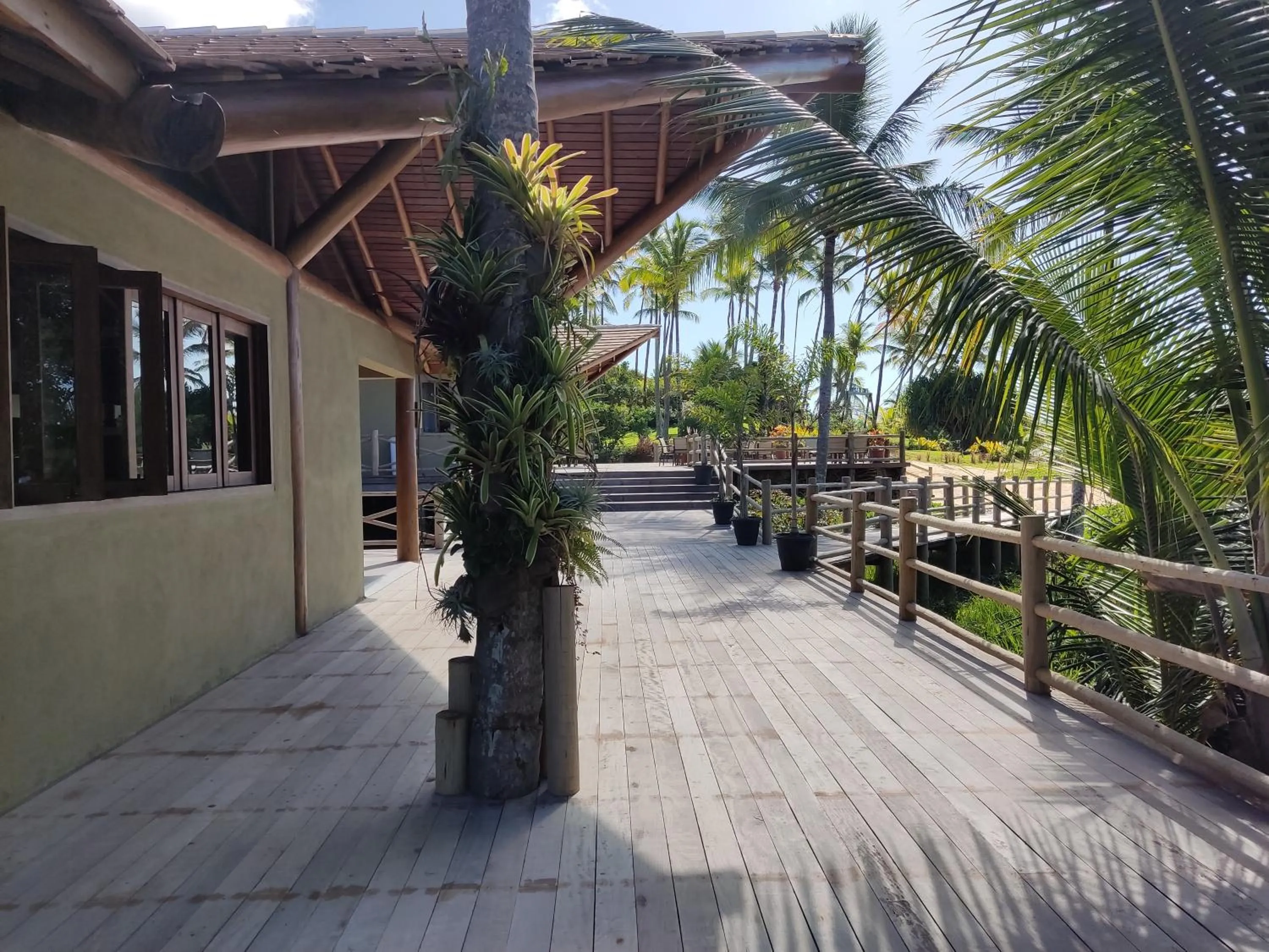 Restaurant/places to eat in Rio Da Barra Villa Hotel