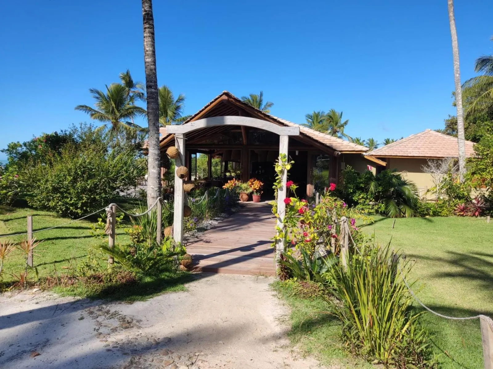 Restaurant/places to eat in Rio Da Barra Villa Hotel