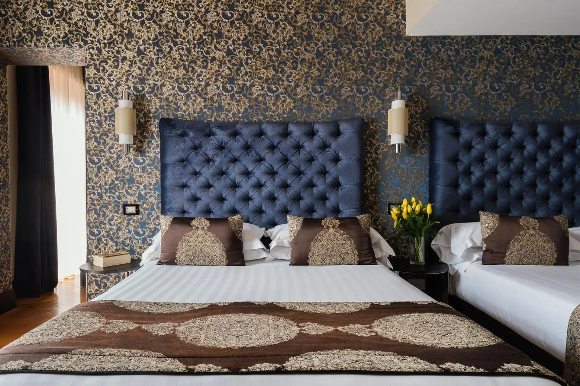 Bed in Unica Suites Rome Bed in Unica Suites Rome