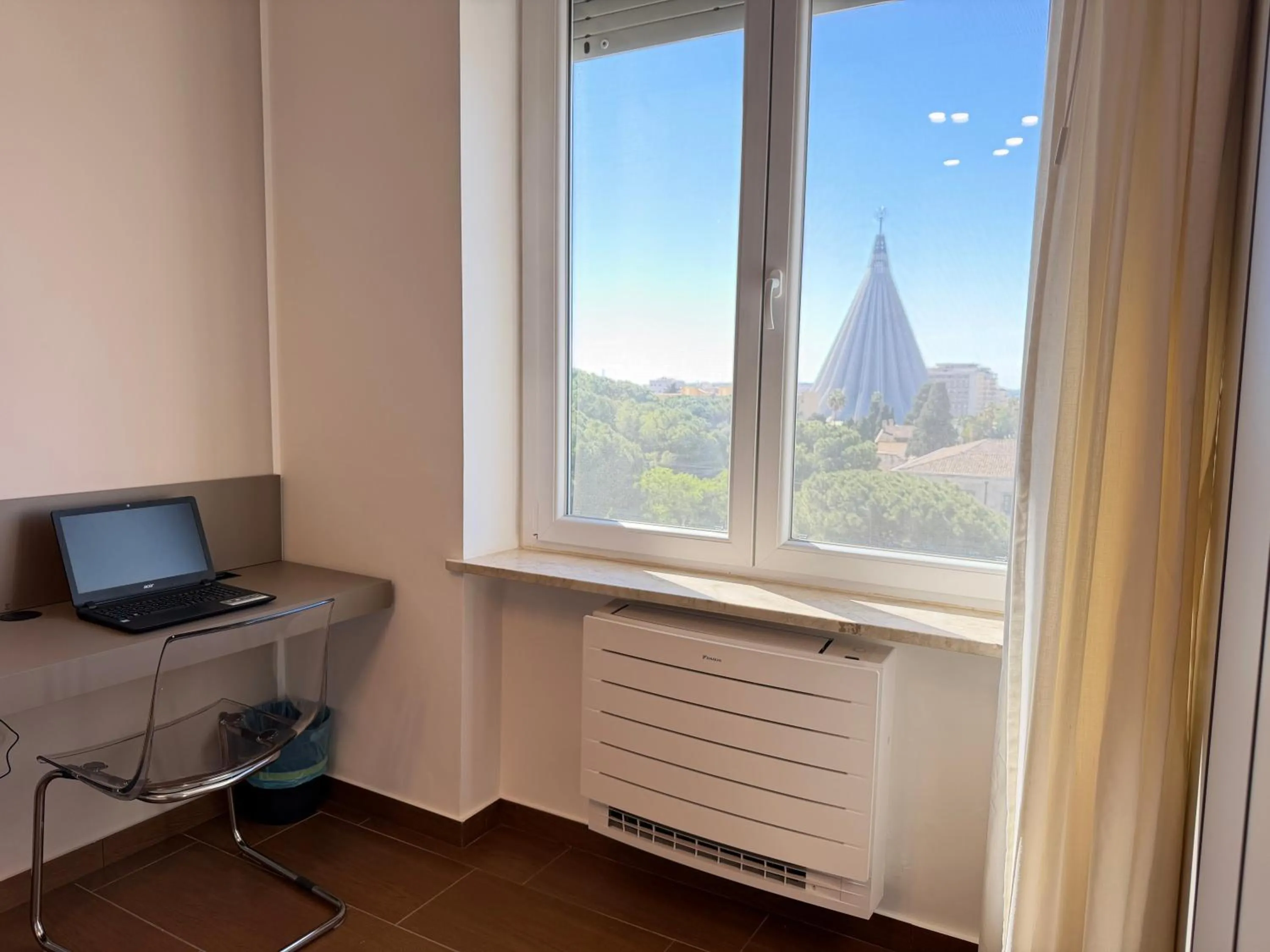 Panoramic Rooms