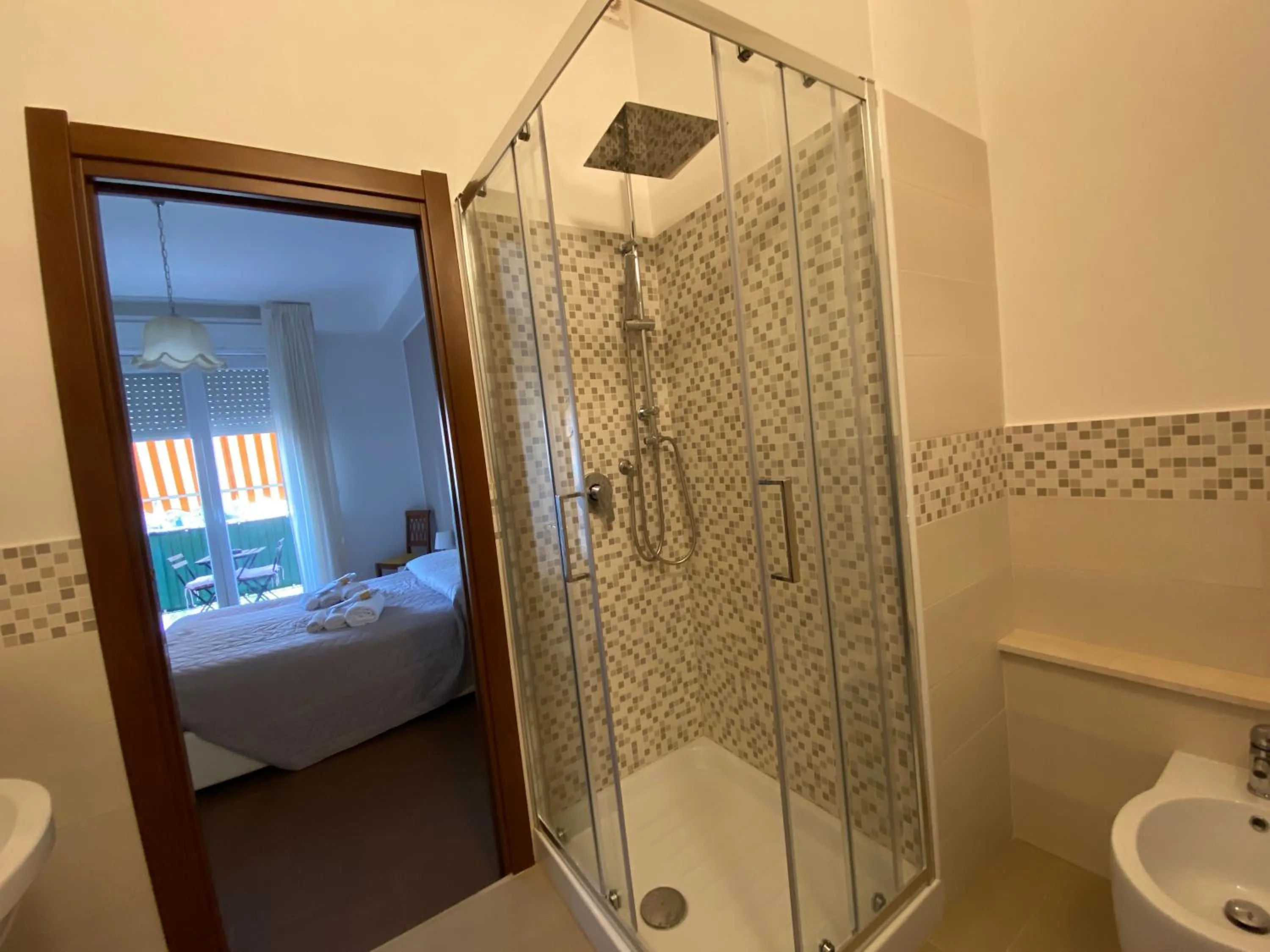 Shower in Panoramic Rooms