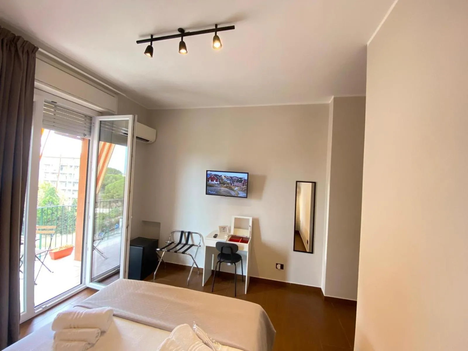 TV and multimedia, Bed in Panoramic Rooms