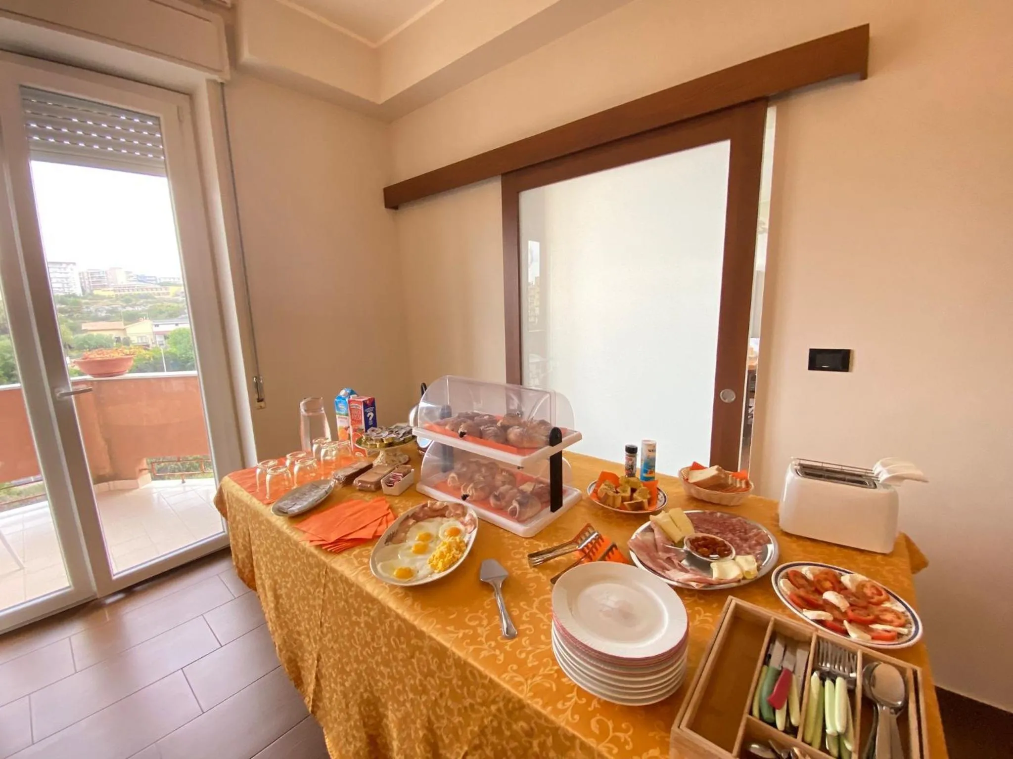 Buffet breakfast in Panoramic Rooms