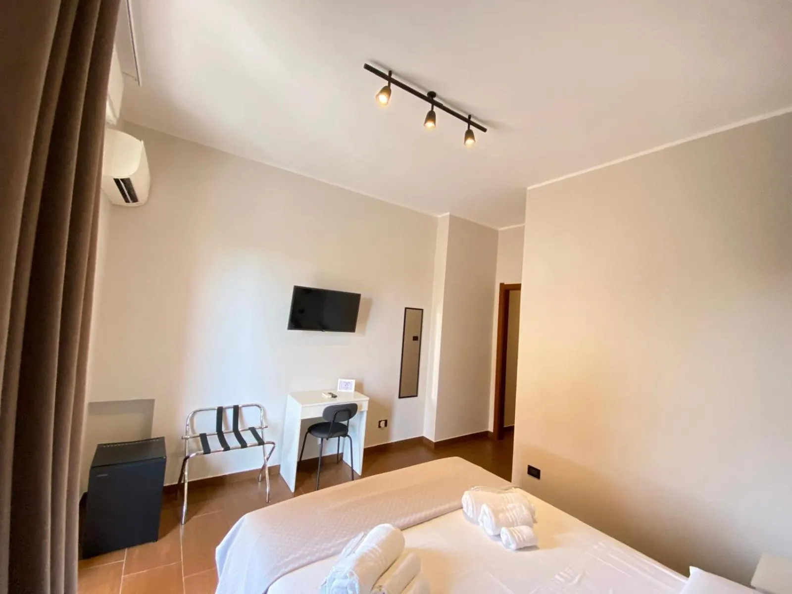 Bed in Panoramic Rooms