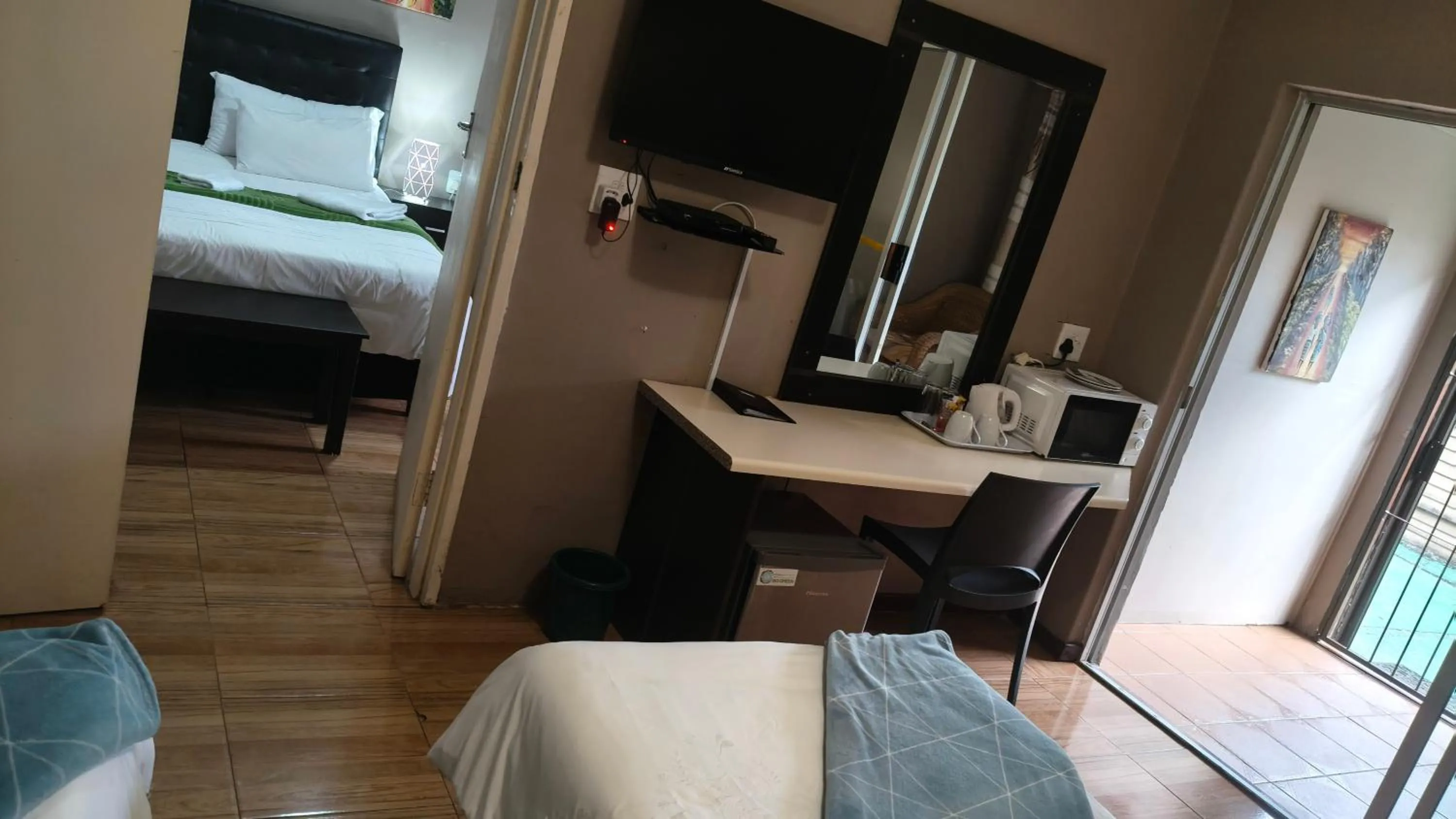 Photo of the whole room, Bed in Blyde Lodge