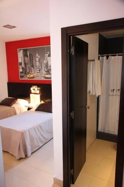 Photo of the whole room, Bed in Hostal Central