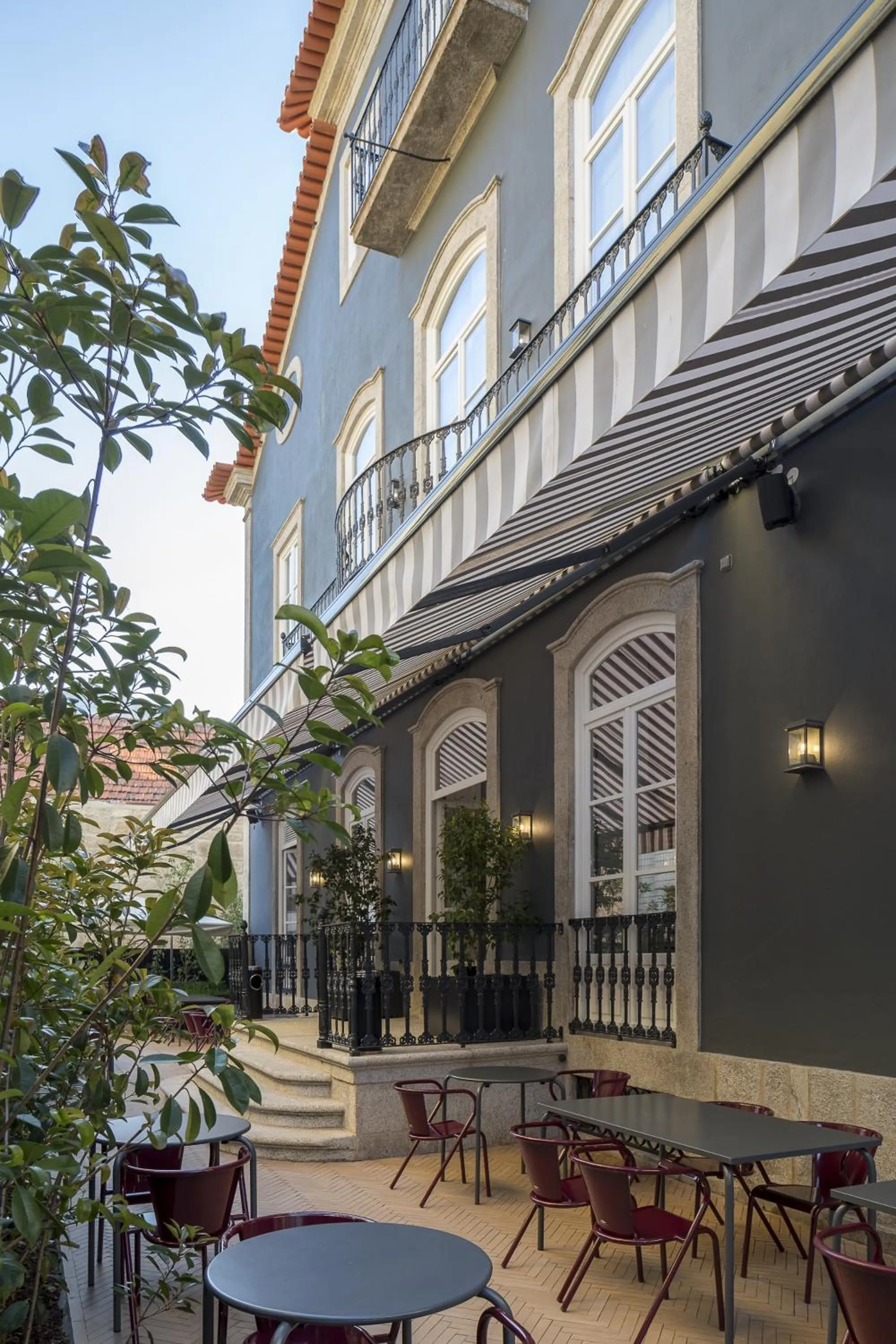 Restaurant/places to eat in Oporto Serviced Apartments - Cedofeita
