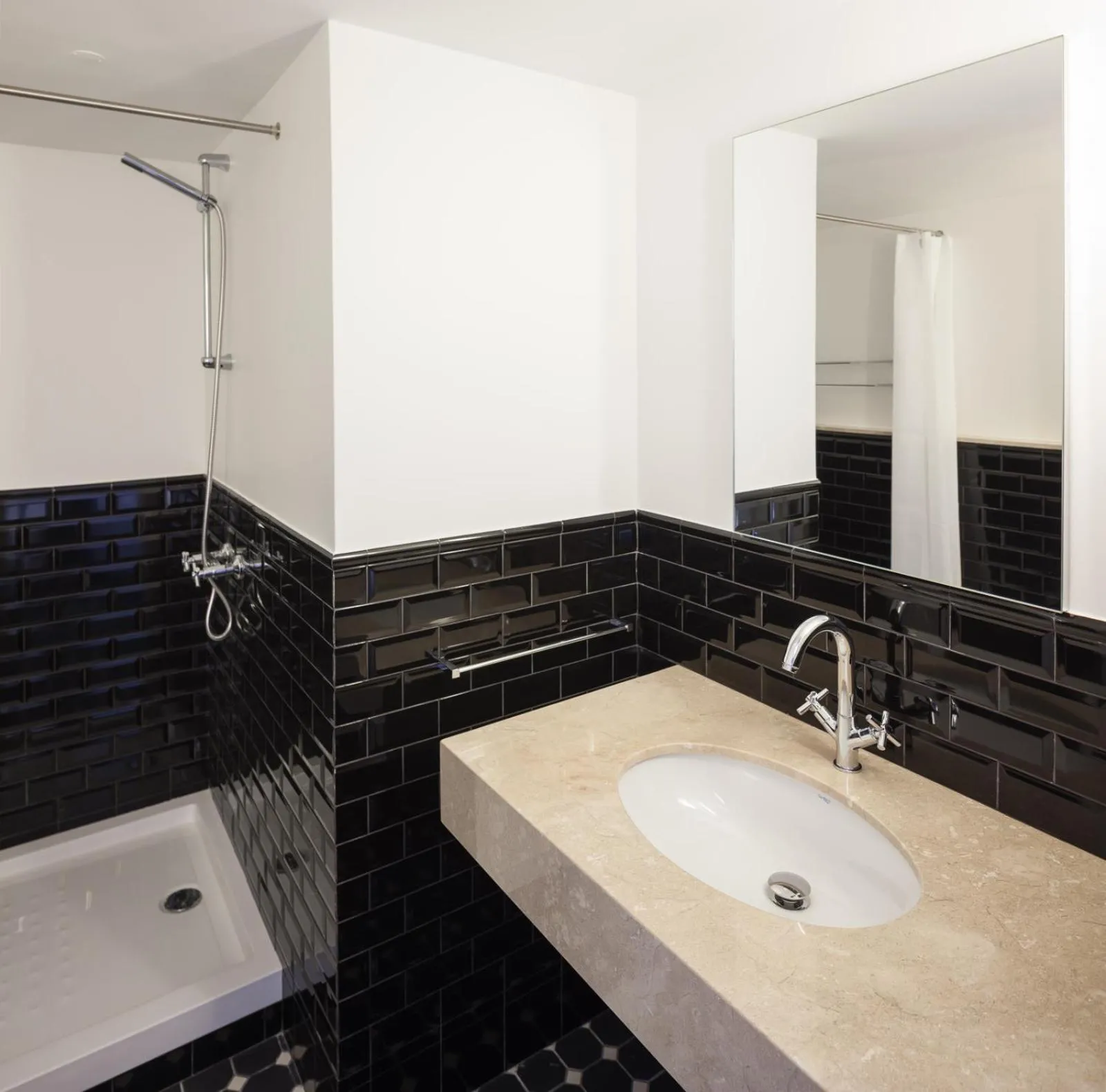 Bathroom in Oporto Serviced Apartments - Cedofeita