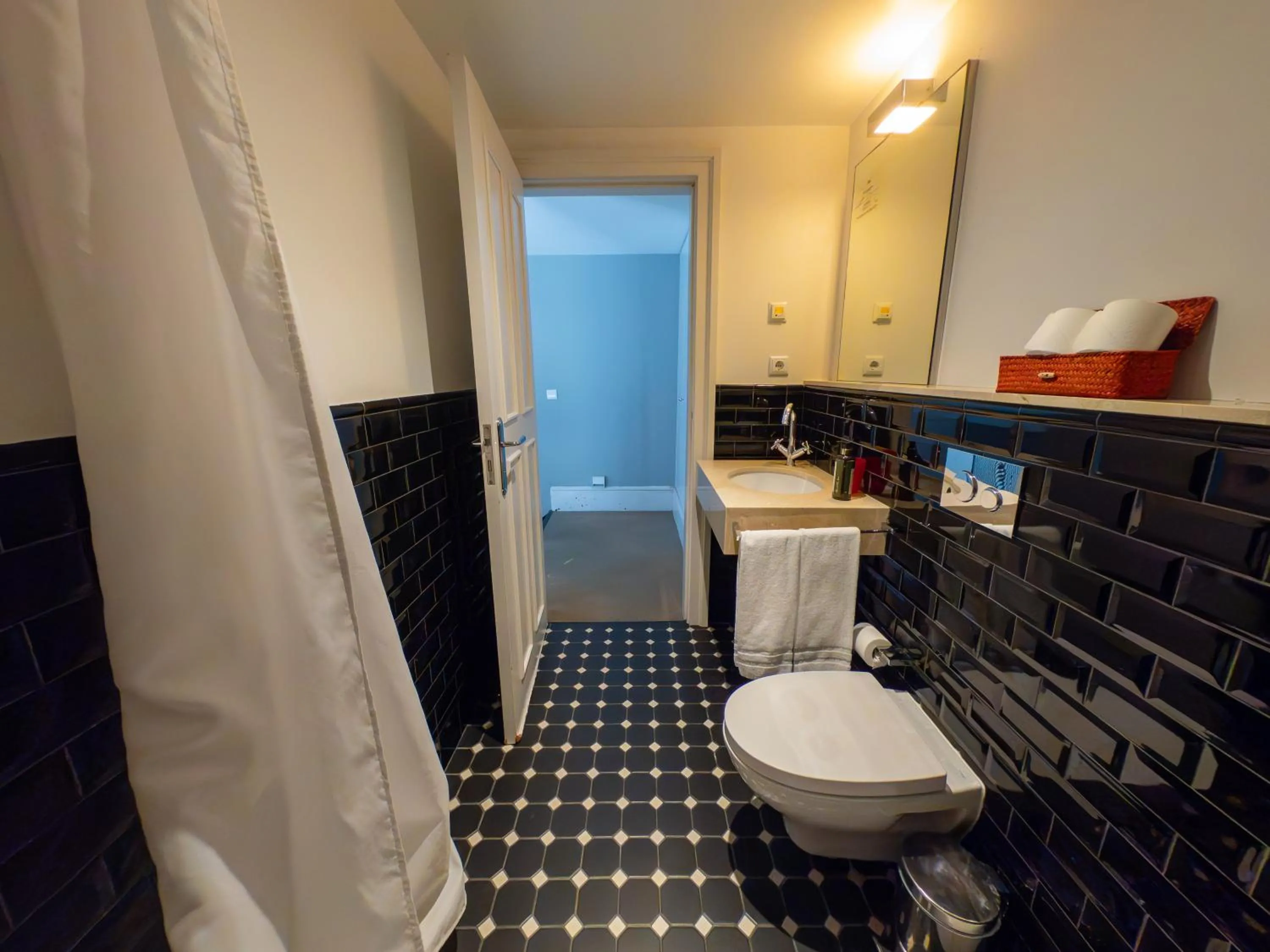 Bathroom in Oporto Serviced Apartments - Cedofeita
