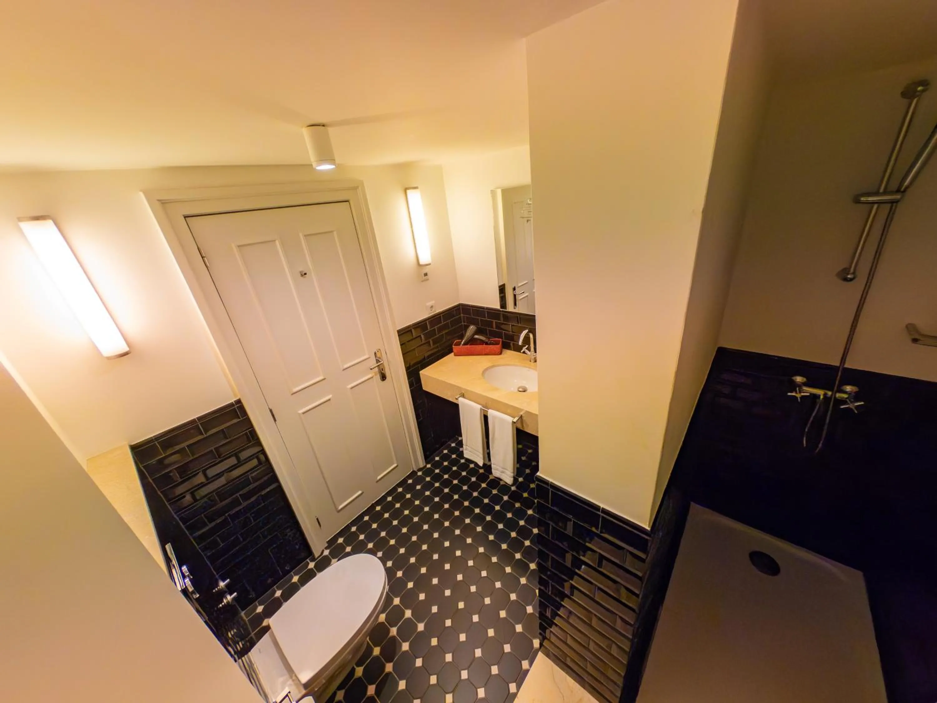 Bathroom in Oporto Serviced Apartments - Cedofeita