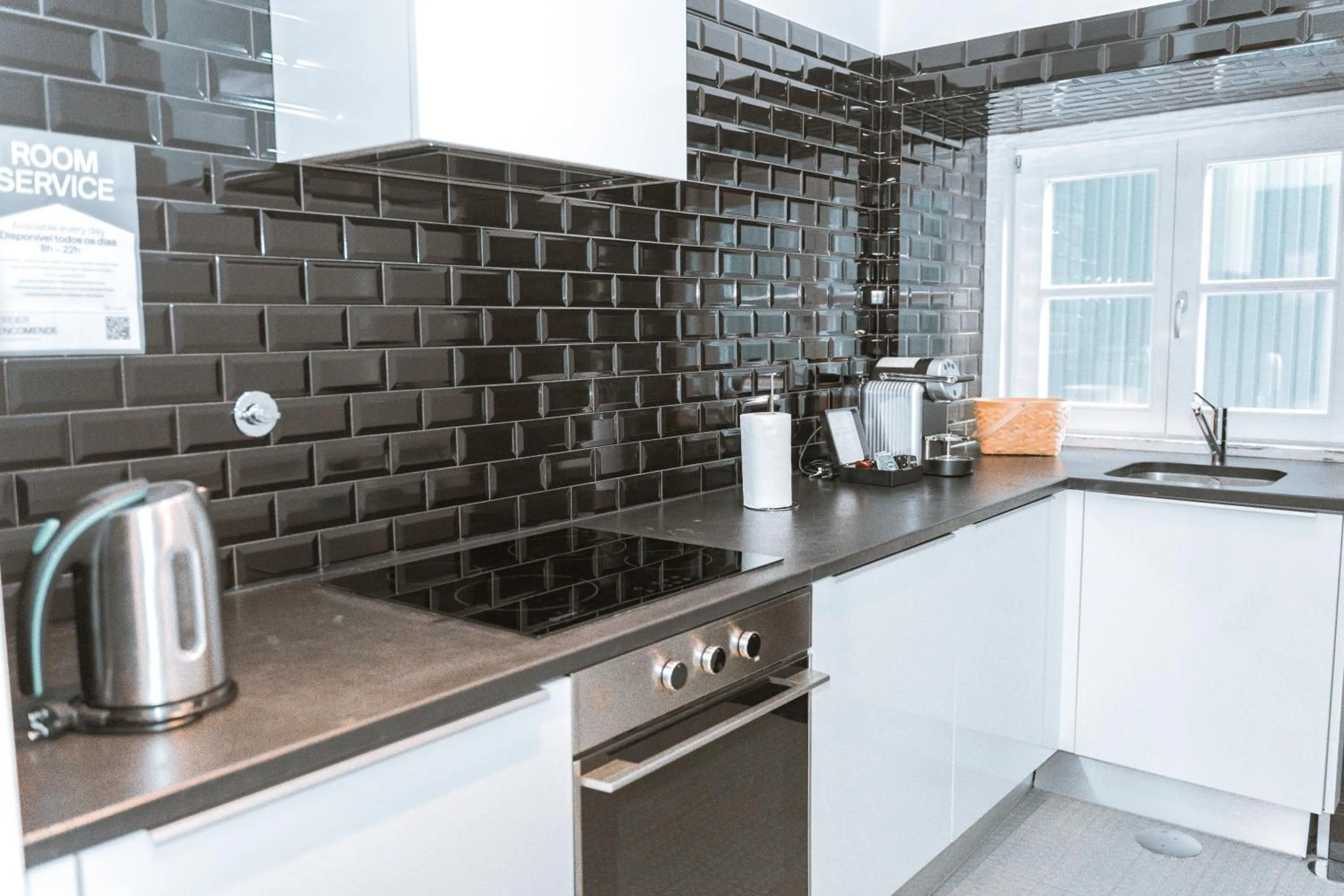kitchen in Oporto Serviced Apartments - Cedofeita