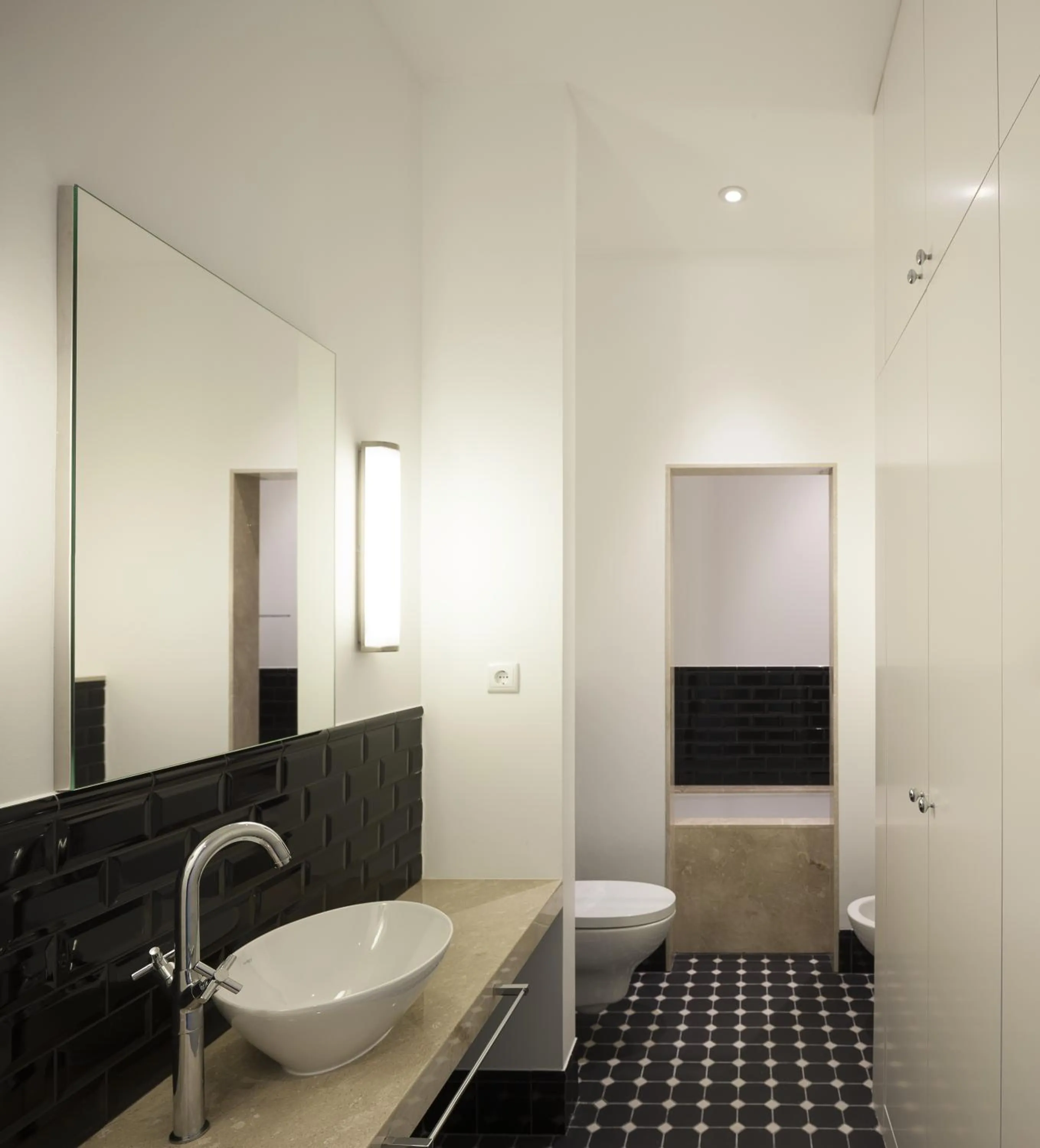 Bathroom in Oporto Serviced Apartments - Cedofeita