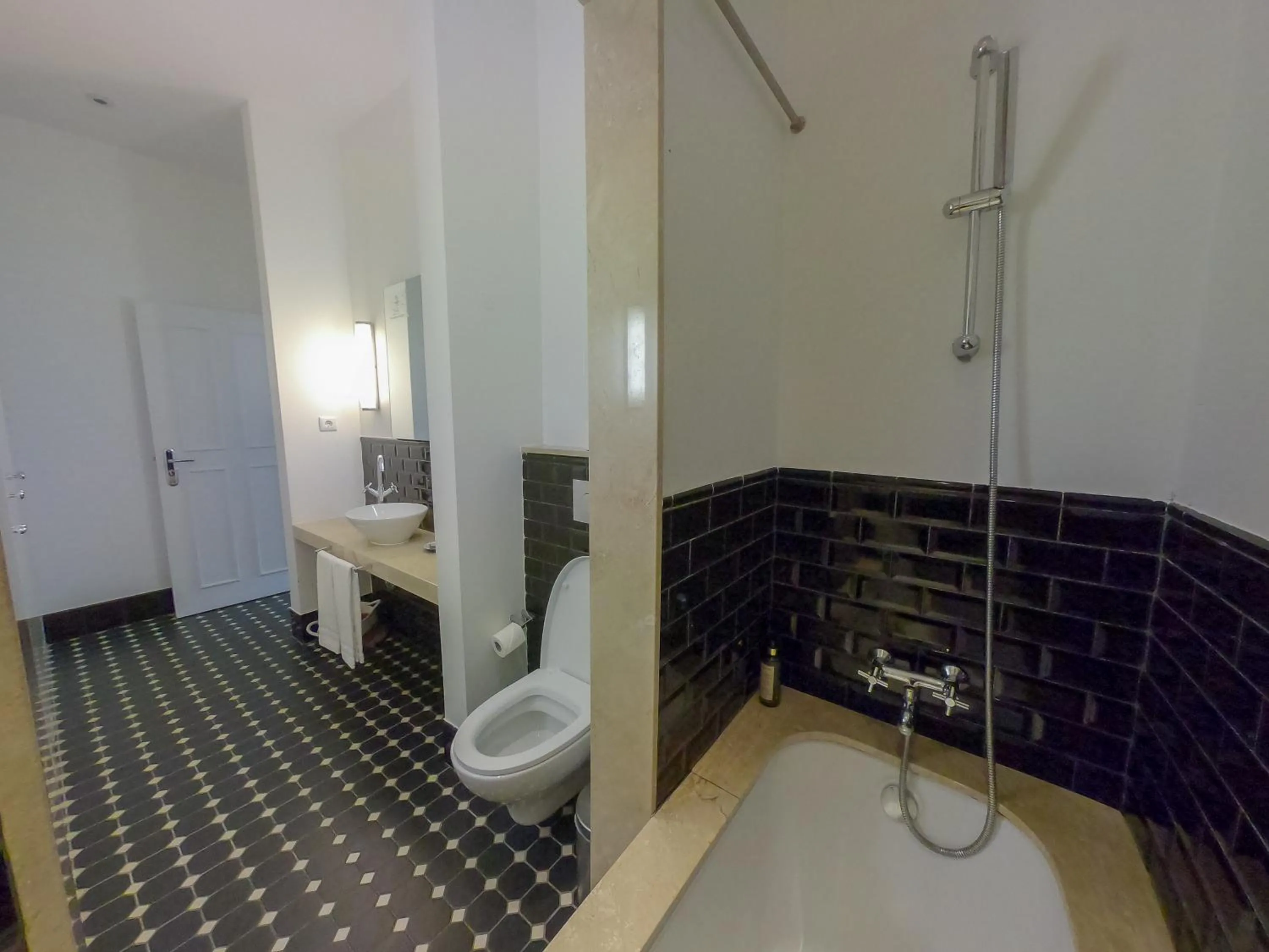 Bathroom in Oporto Serviced Apartments - Cedofeita
