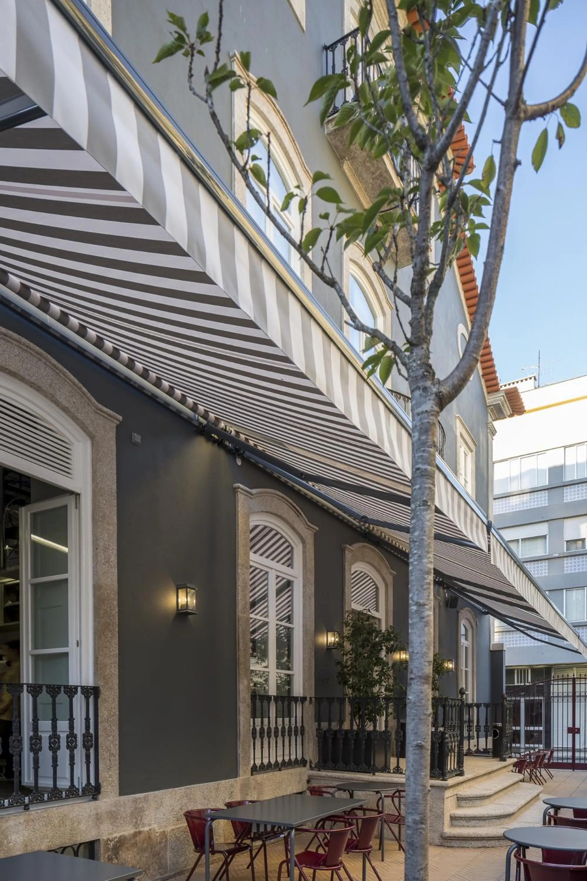 Restaurant/places to eat in Oporto Serviced Apartments - Cedofeita