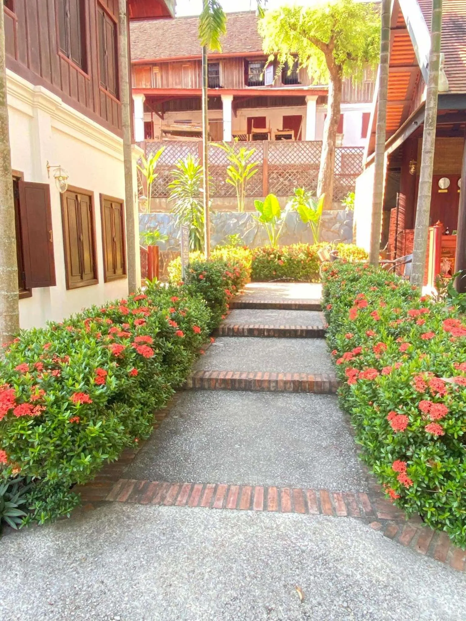 Spring in Villa Sirikili Hotel Luang Prabang