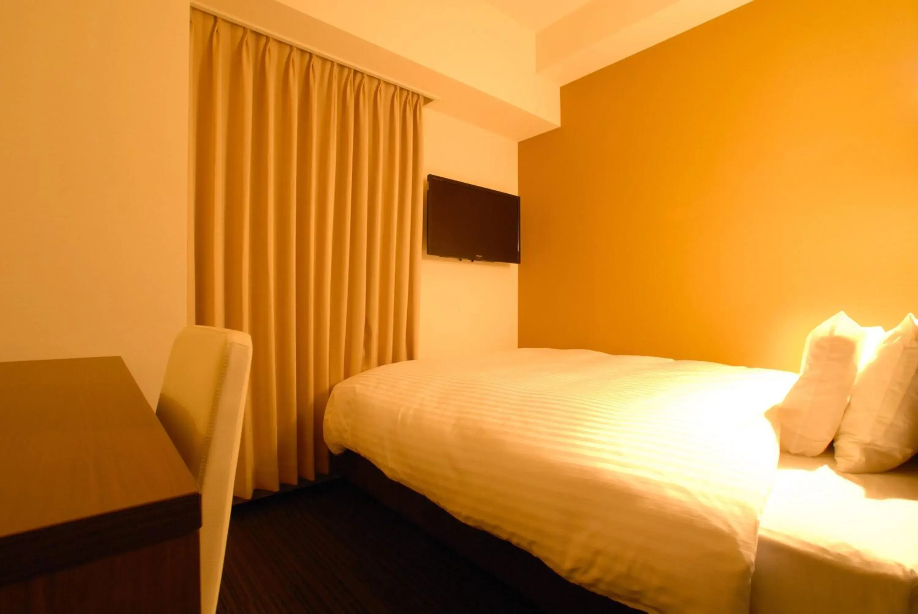 Bed in AB Hotel Fukaya Bed in AB Hotel Fukaya