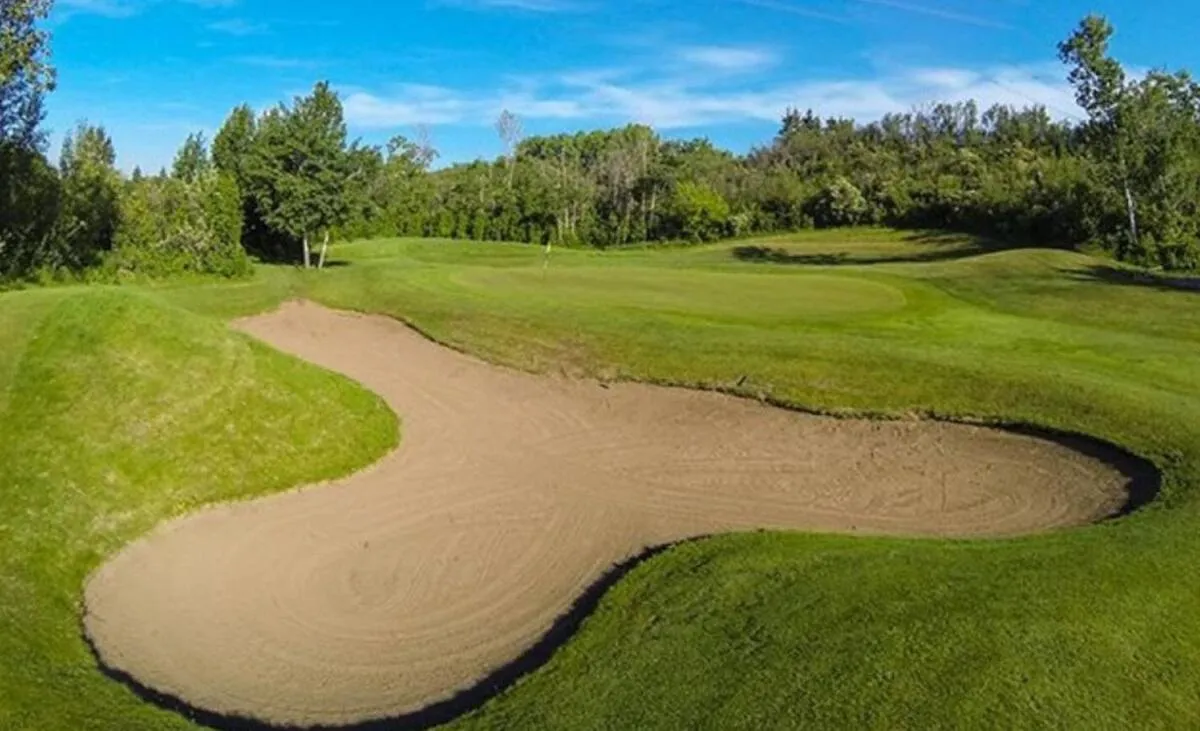 Chic Retreat with Hot Tub - King Bed - Fireplace - WEM