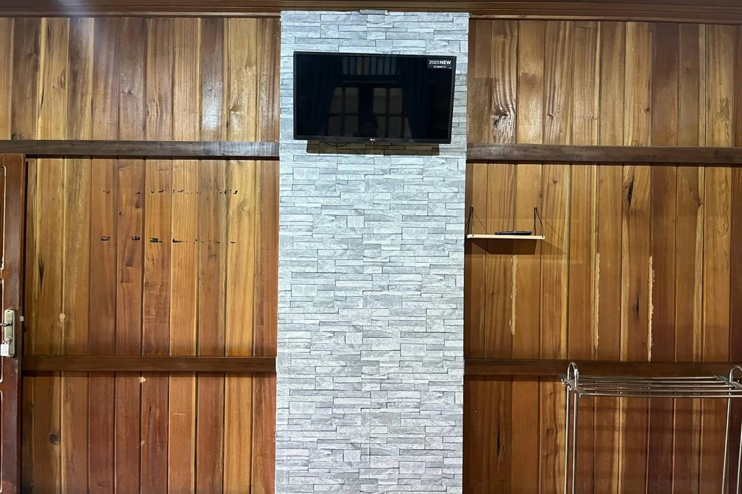 TV and multimedia in Tjapoeng Resort Pancawati