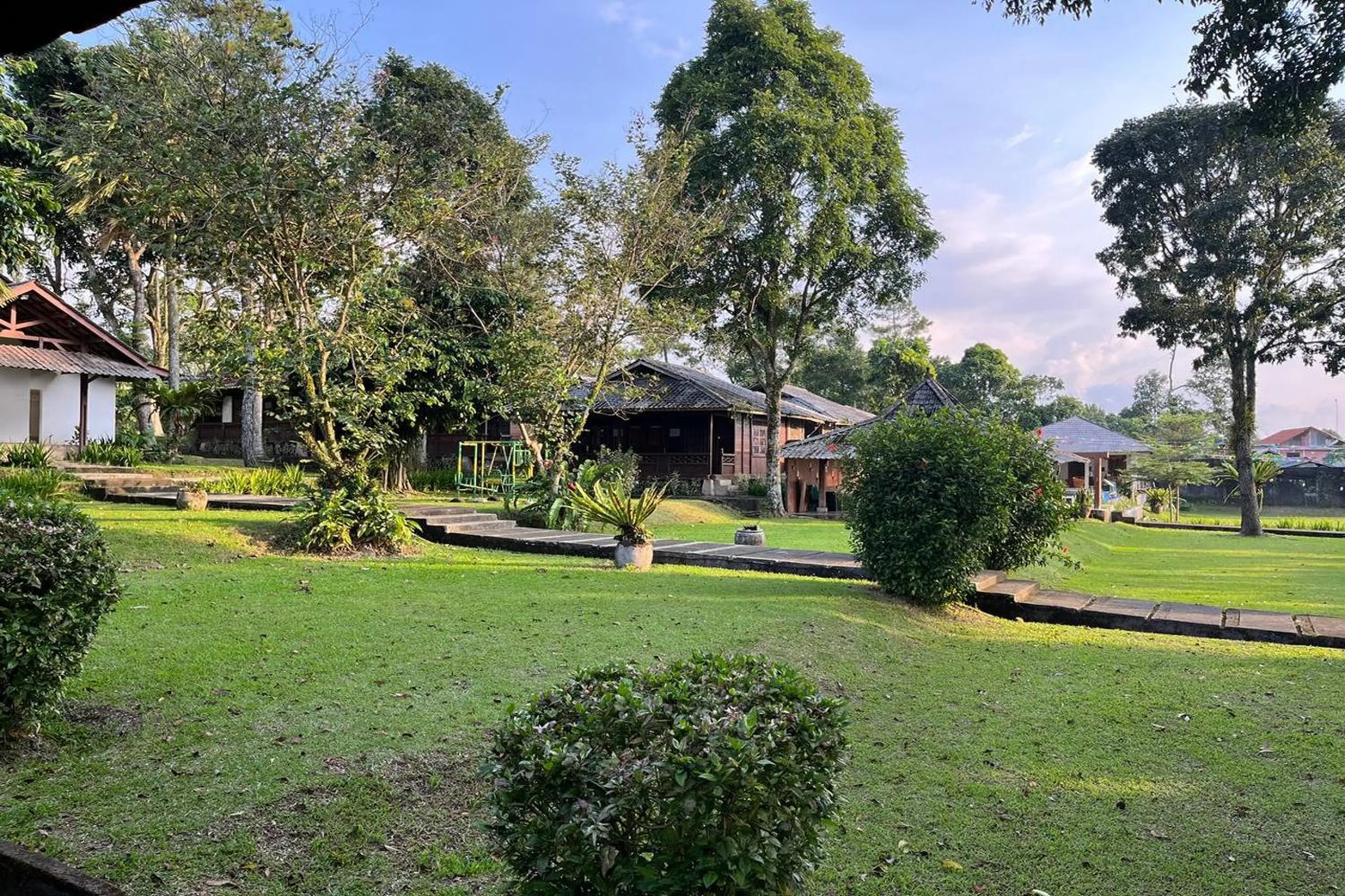 Property building in Tjapoeng Resort Pancawati