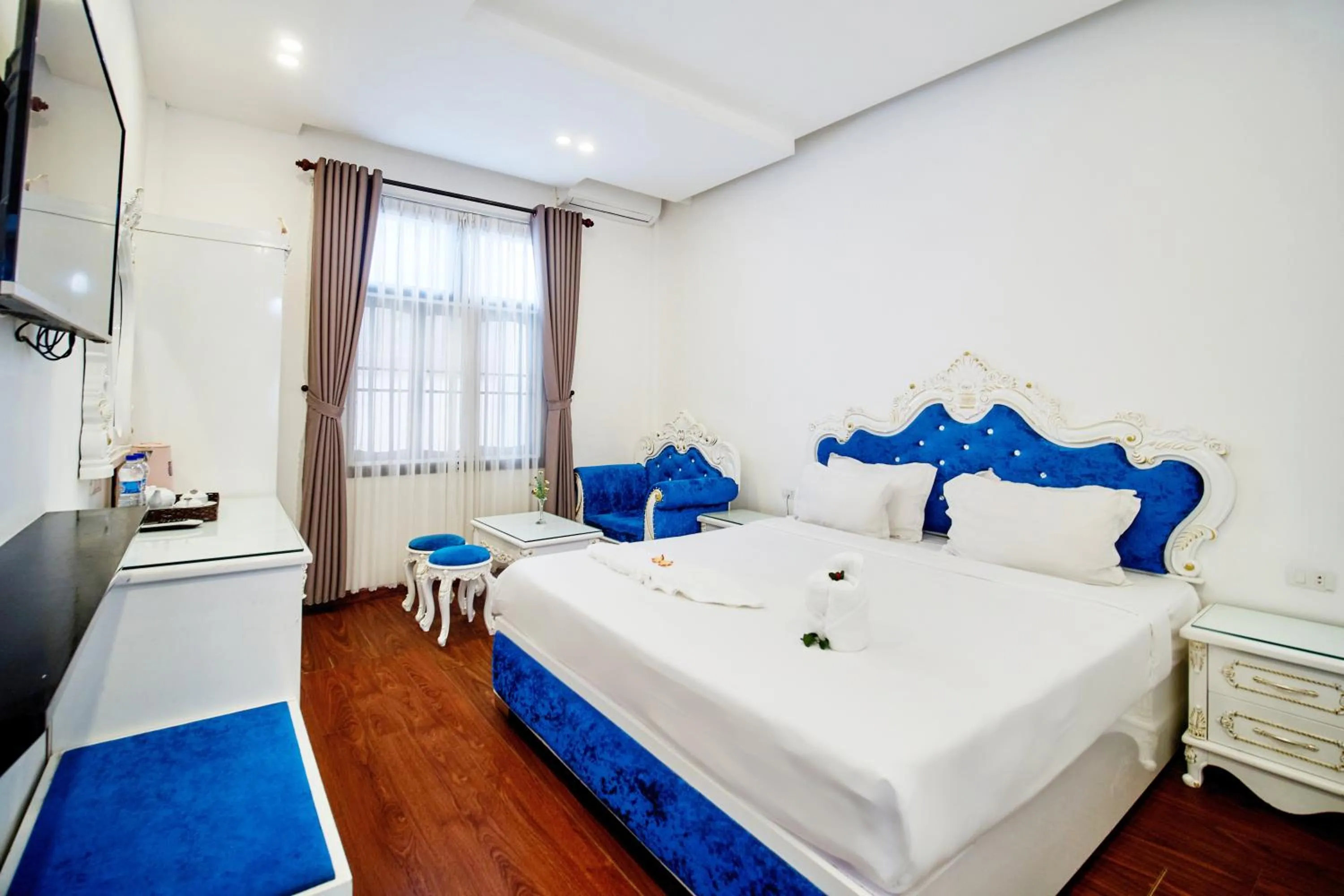 Bedroom, Bed in Hoian Nostalgia Hotel