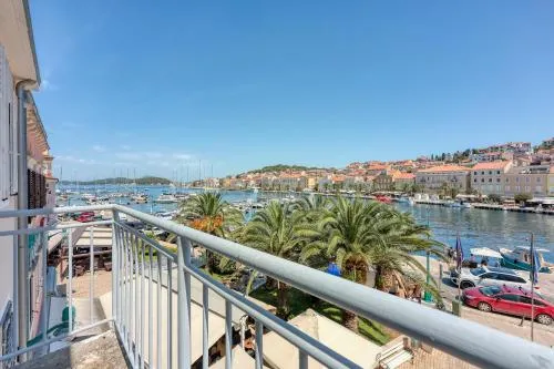 The Perfect View Penthouse Design Apt. - Happy Rentals