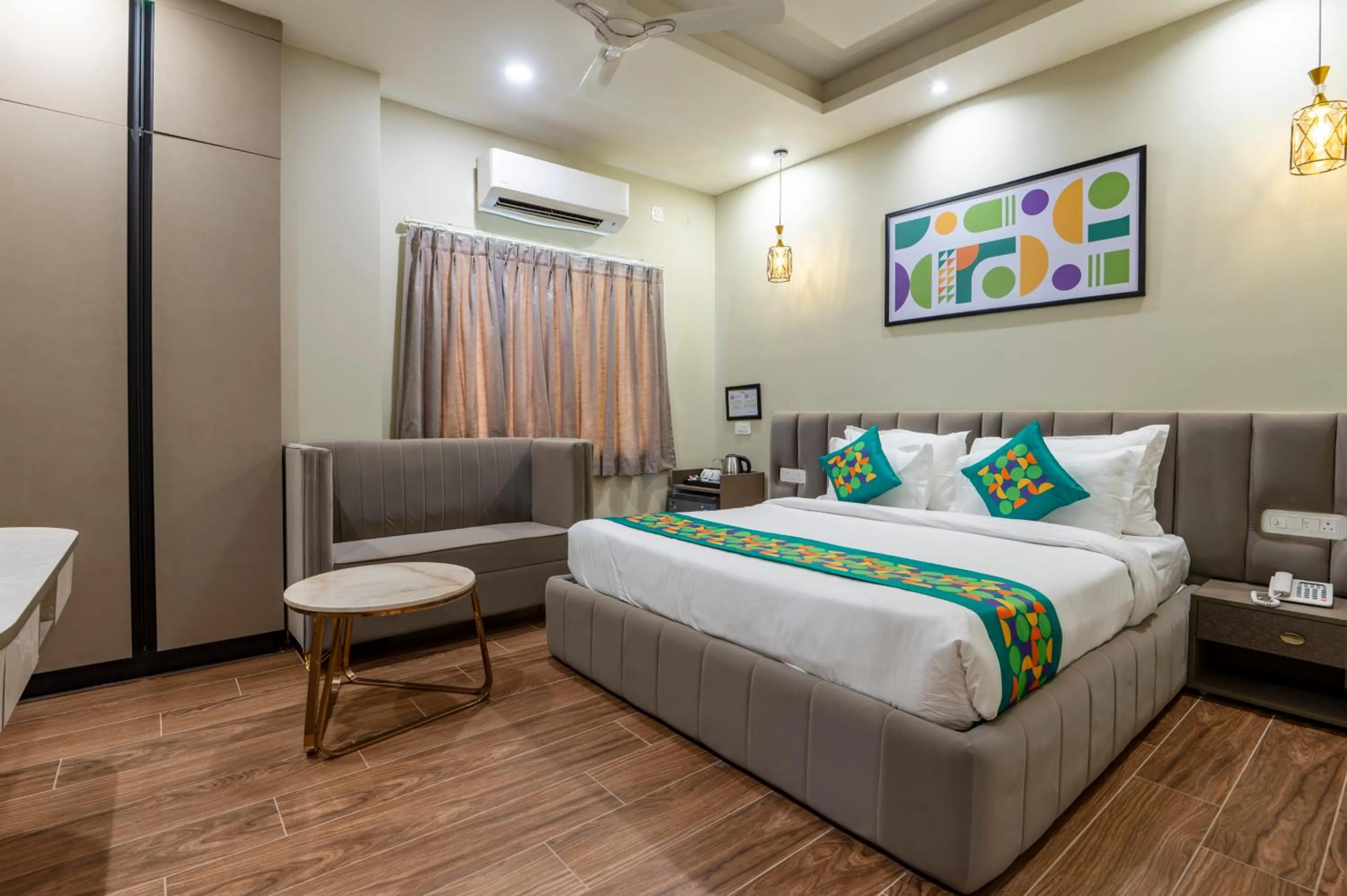 Deluxe Room with City View - single occupancy in Treebo Premium Gateway Triveni Near Sangam Ghat