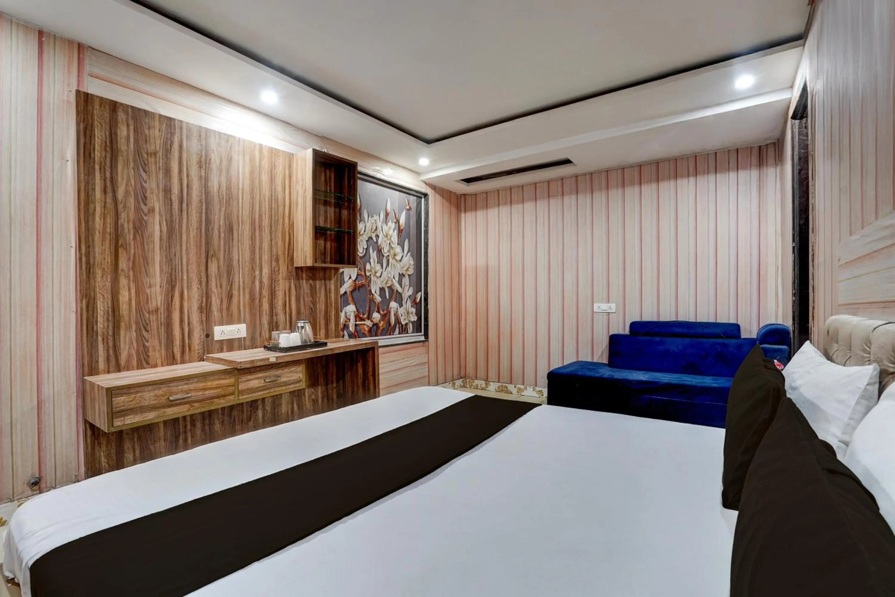 Bedroom in HOTEL O WELCOME INN