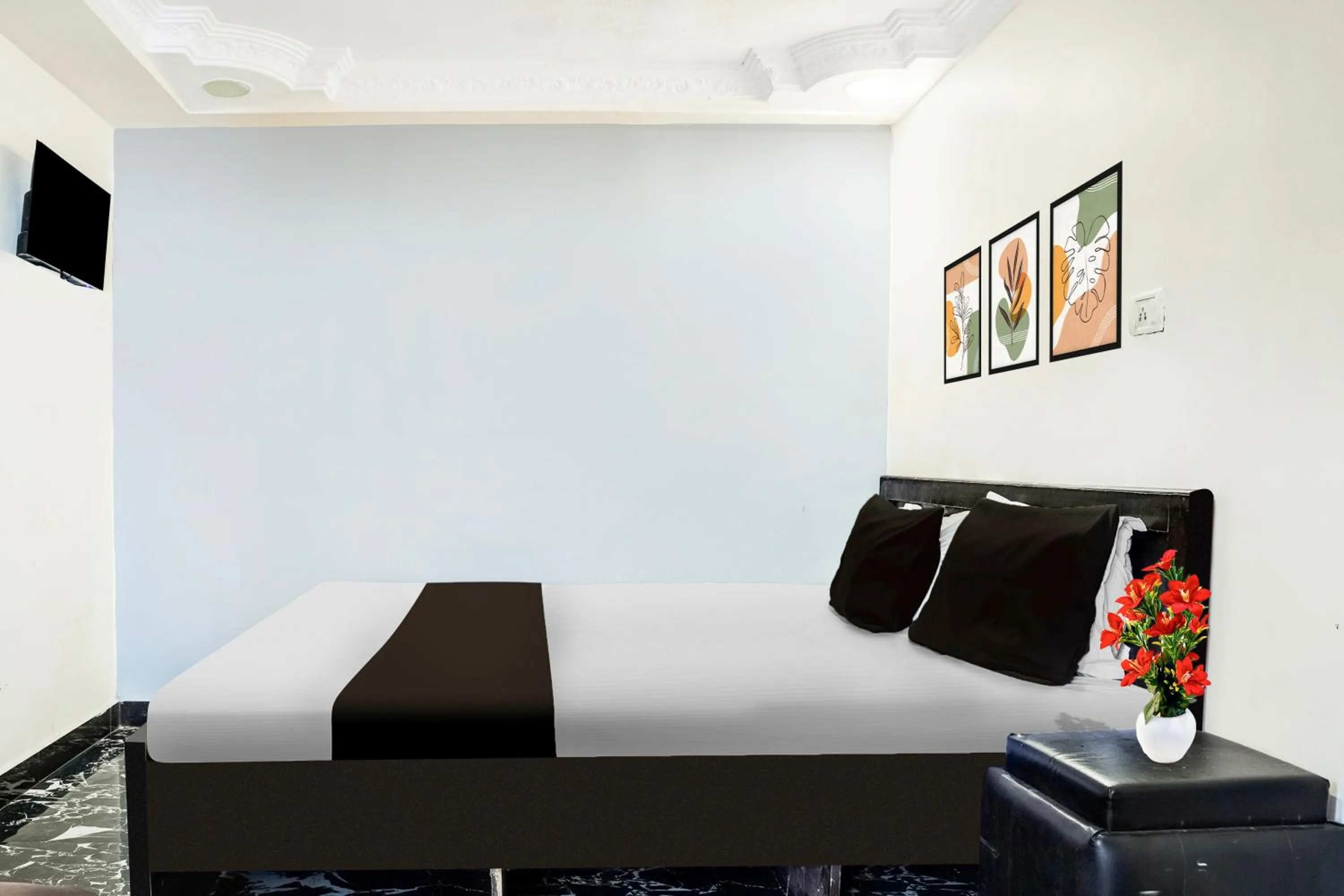 Bedroom in HOTEL O WELCOME INN