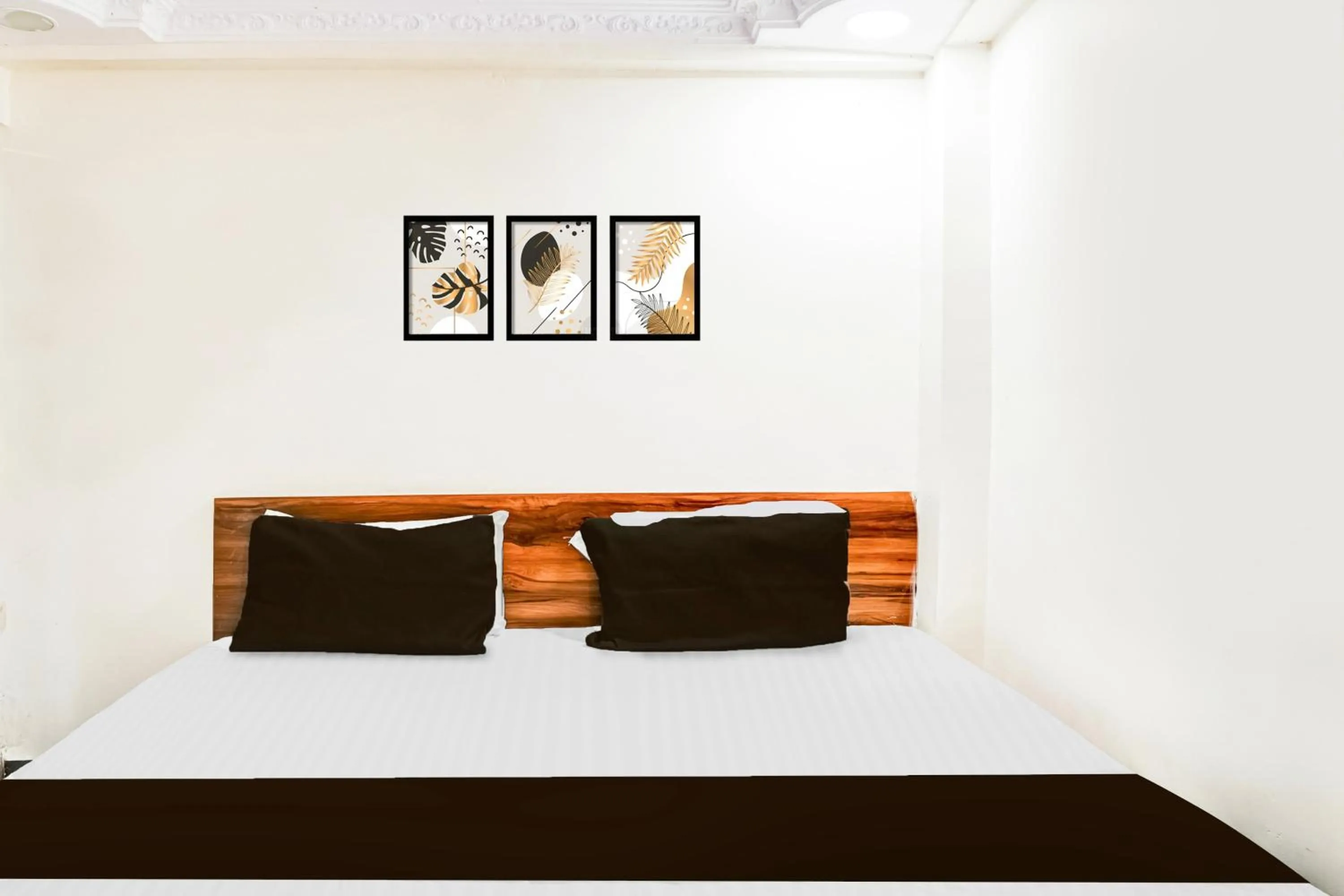 Bedroom in HOTEL O WELCOME INN