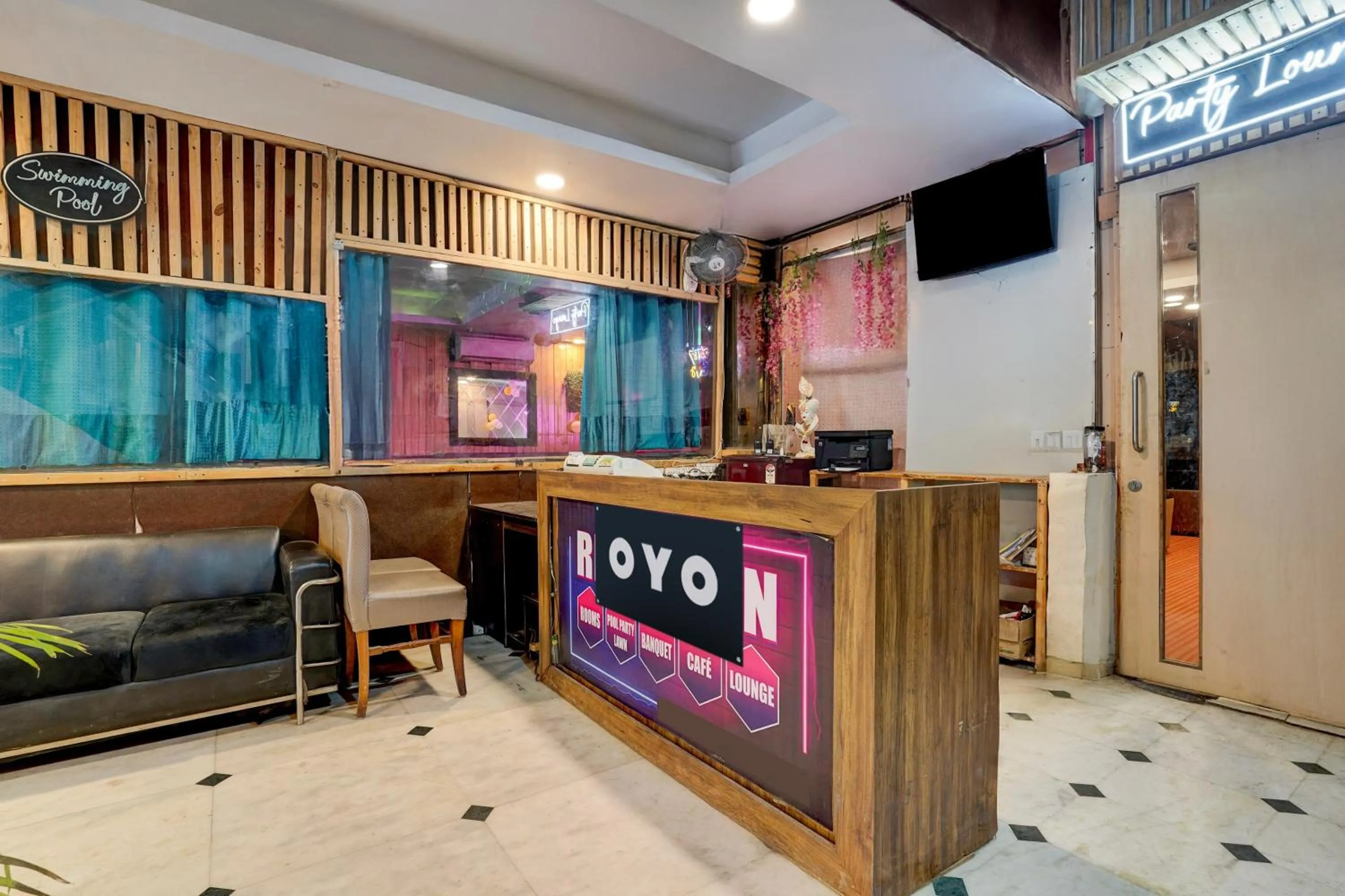 Lobby or reception in HOTEL O WELCOME INN