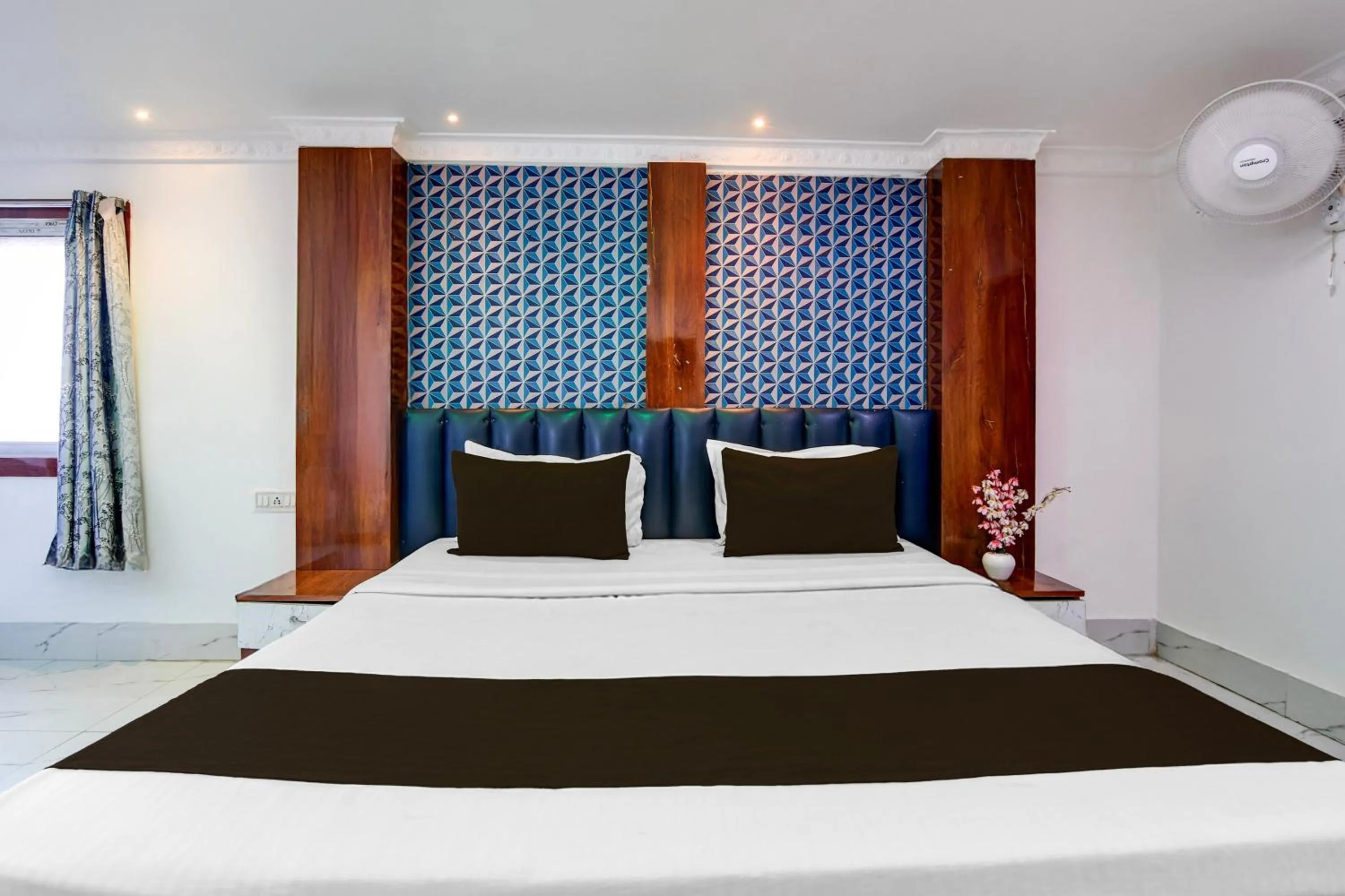 Bedroom, Bed in Hotel O Diamond Plaza