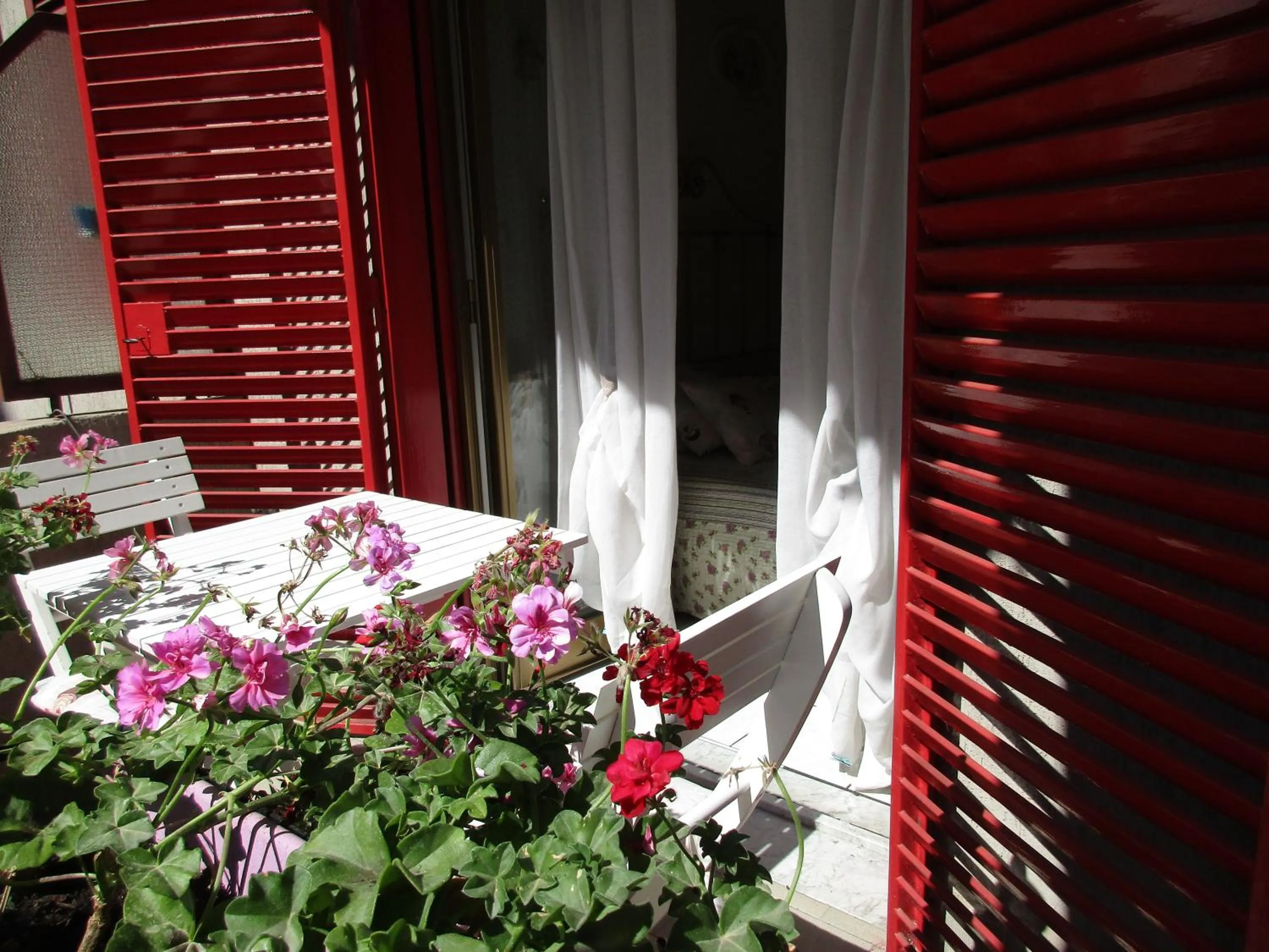 Garden view in B&B Santa Sofia