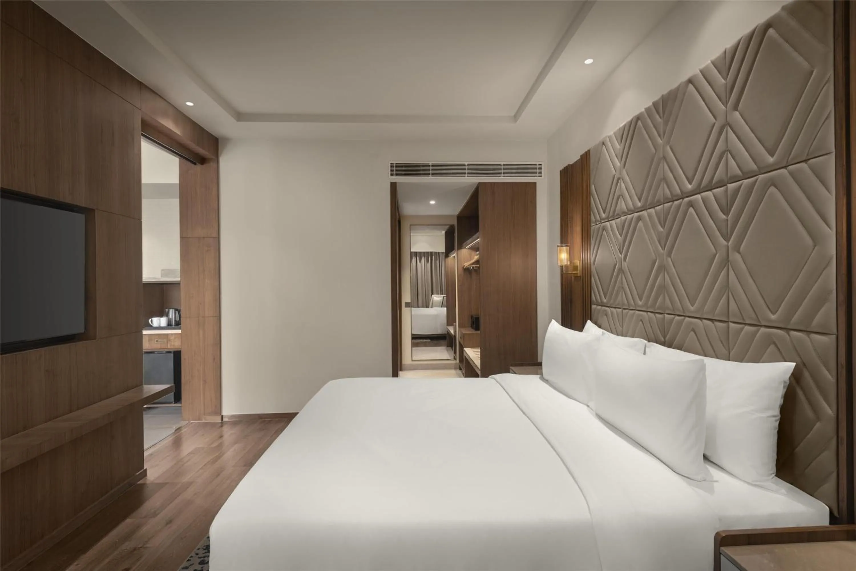 Suite Room with 1+1 offer* in Restaurant throughout the day and 15% off F&B in IRD. (*on select alcohol premium beverages) in Radisson Hotel Delhi MG Road
