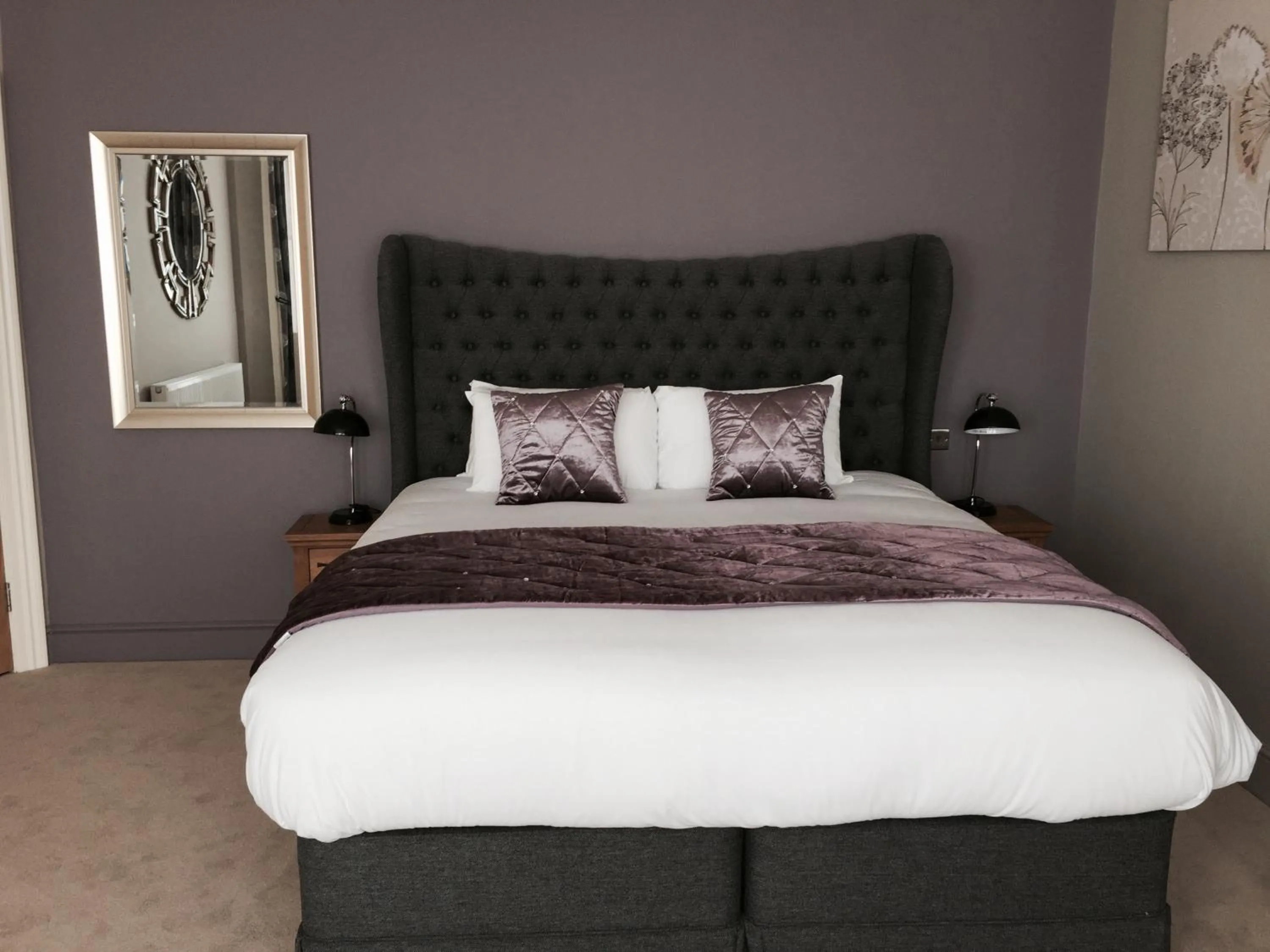 Bedroom, Bed in The Clyffe Hotel