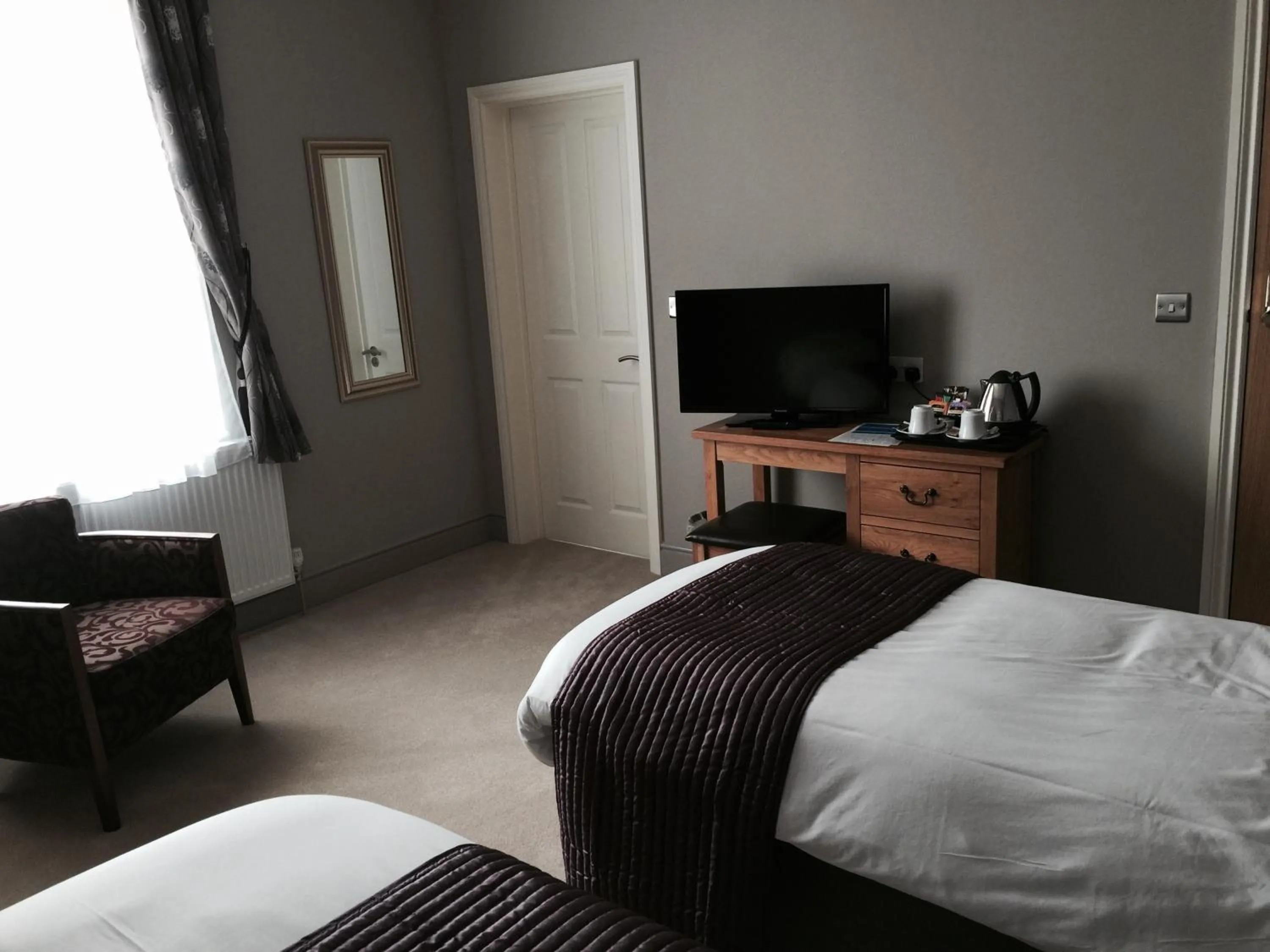 Bedroom, Bed in The Clyffe Hotel