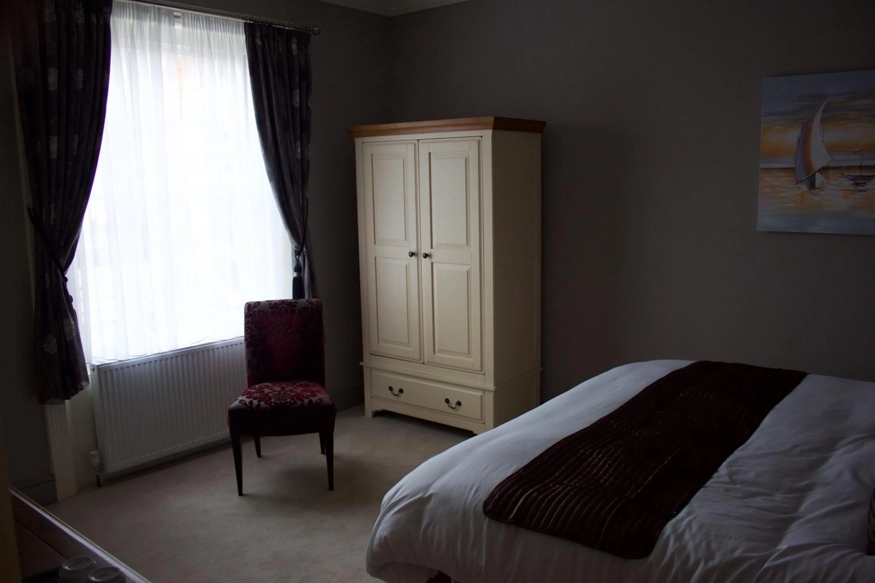 Bedroom, Bed in The Clyffe Hotel