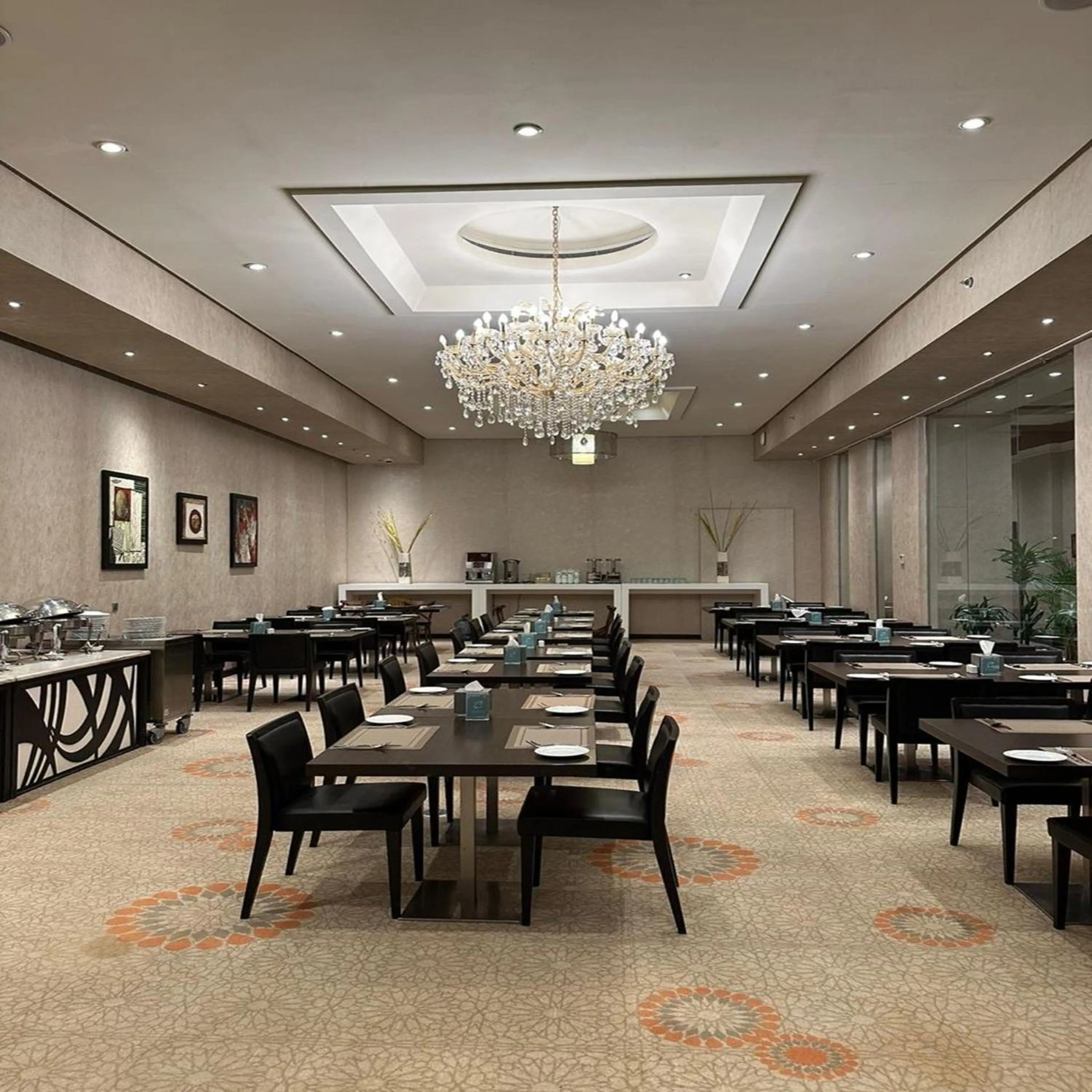 Restaurant/places to eat in Palette Axis Olaya Formerly Rand Hotel