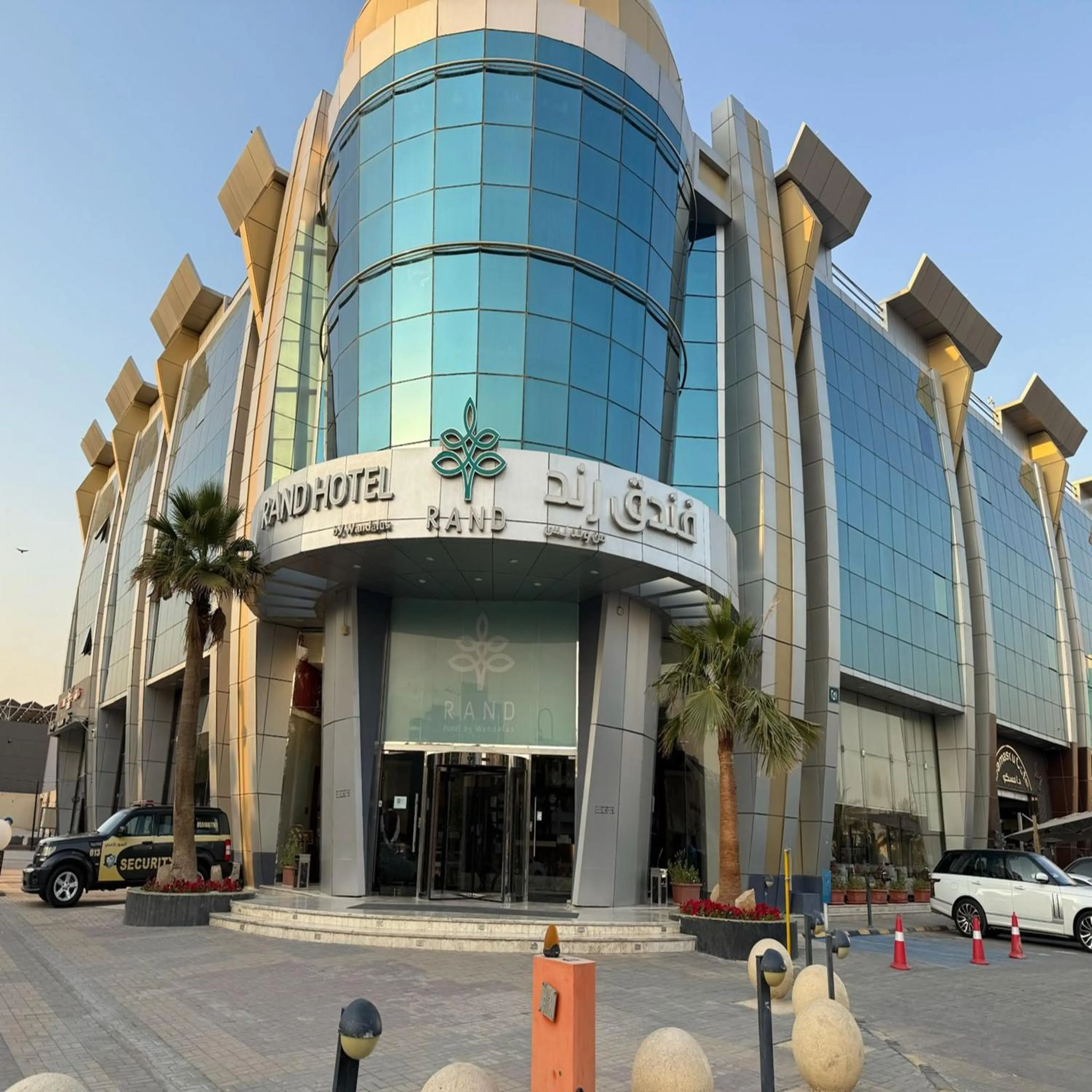Property building in Palette Axis Olaya Formerly Rand Hotel